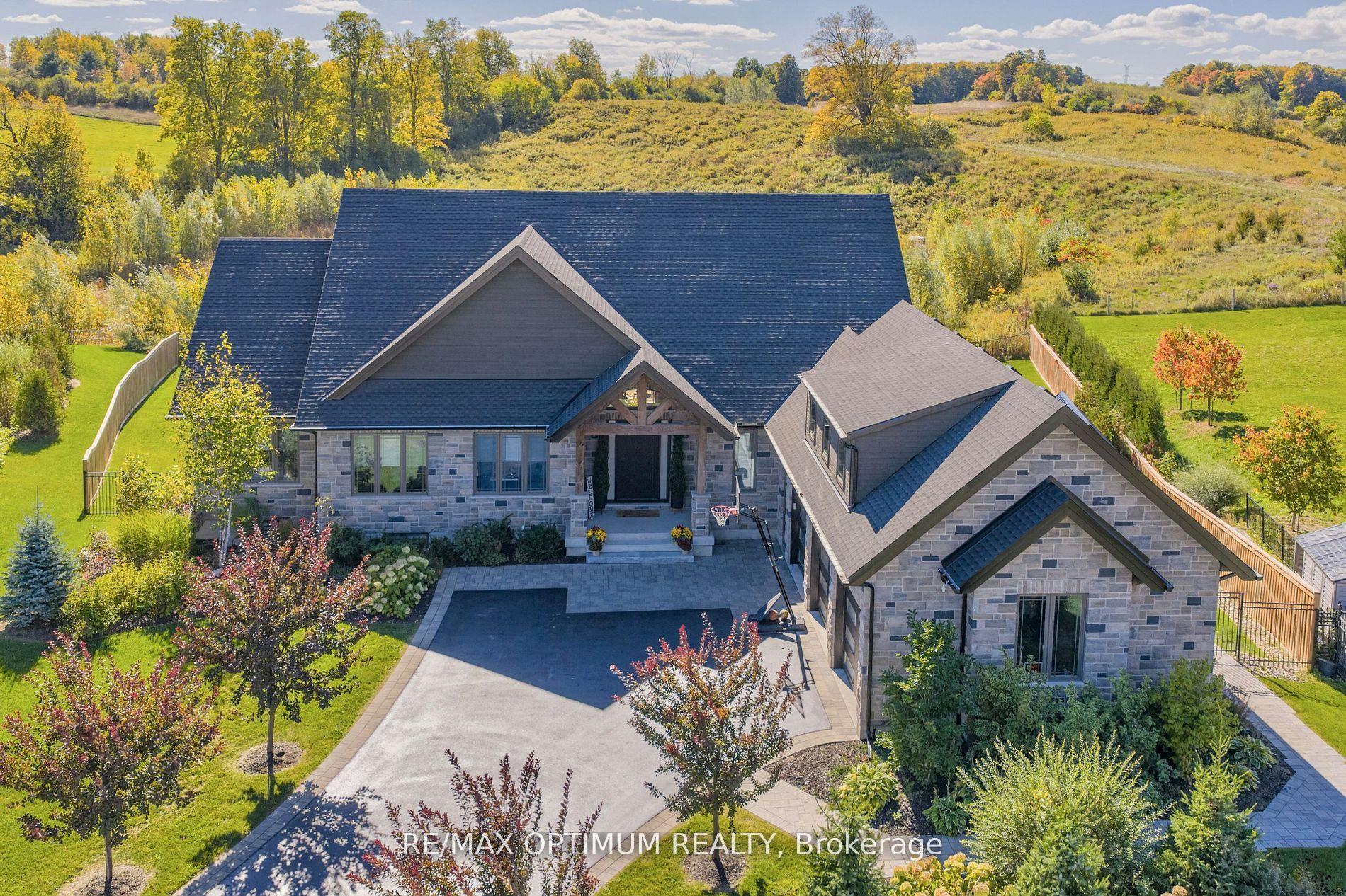 23 Whitcombe Way — photo 1