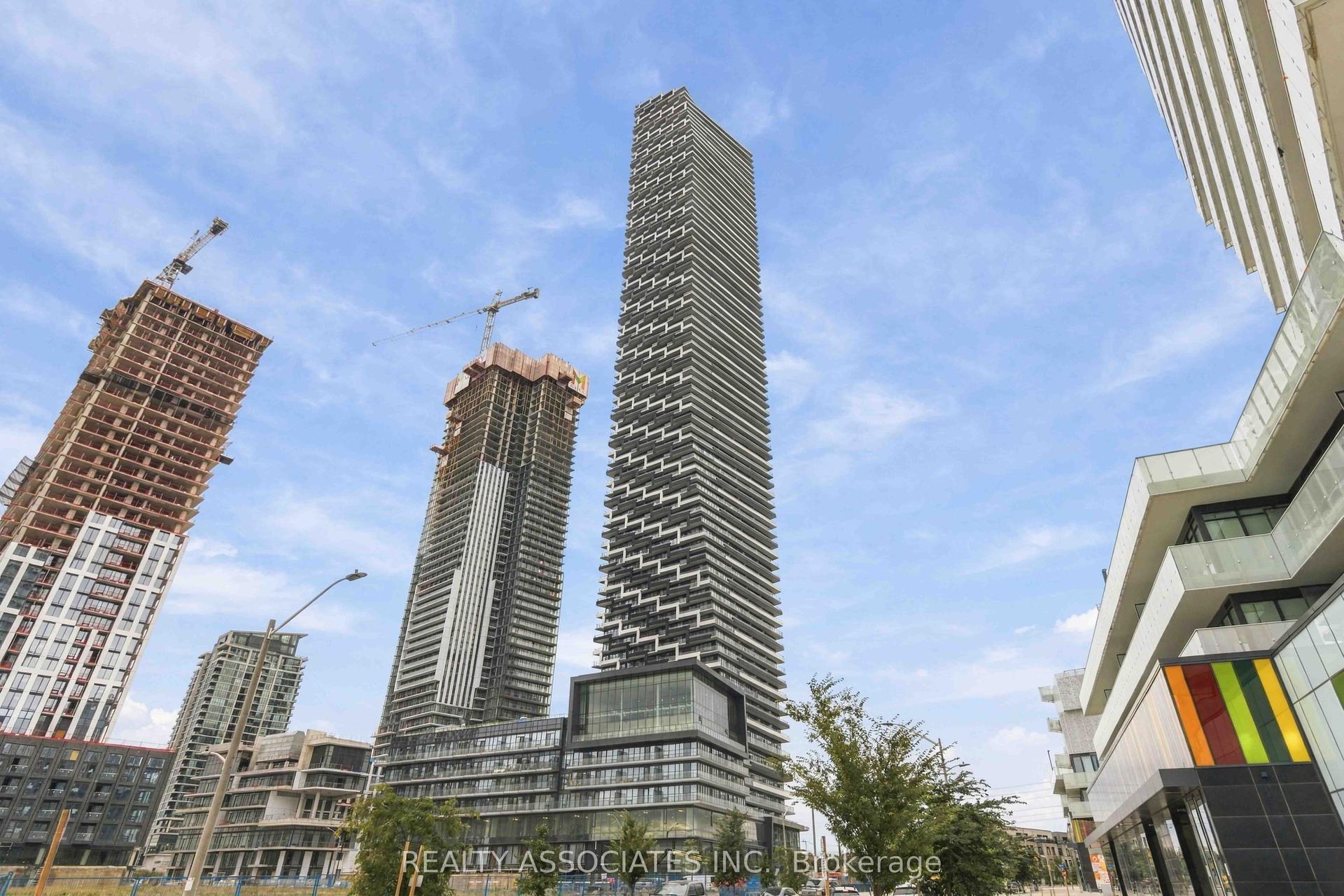 448 Burnhamthorpe Road W 5703 #5703, Mississauga — Condo for lease, photo 1