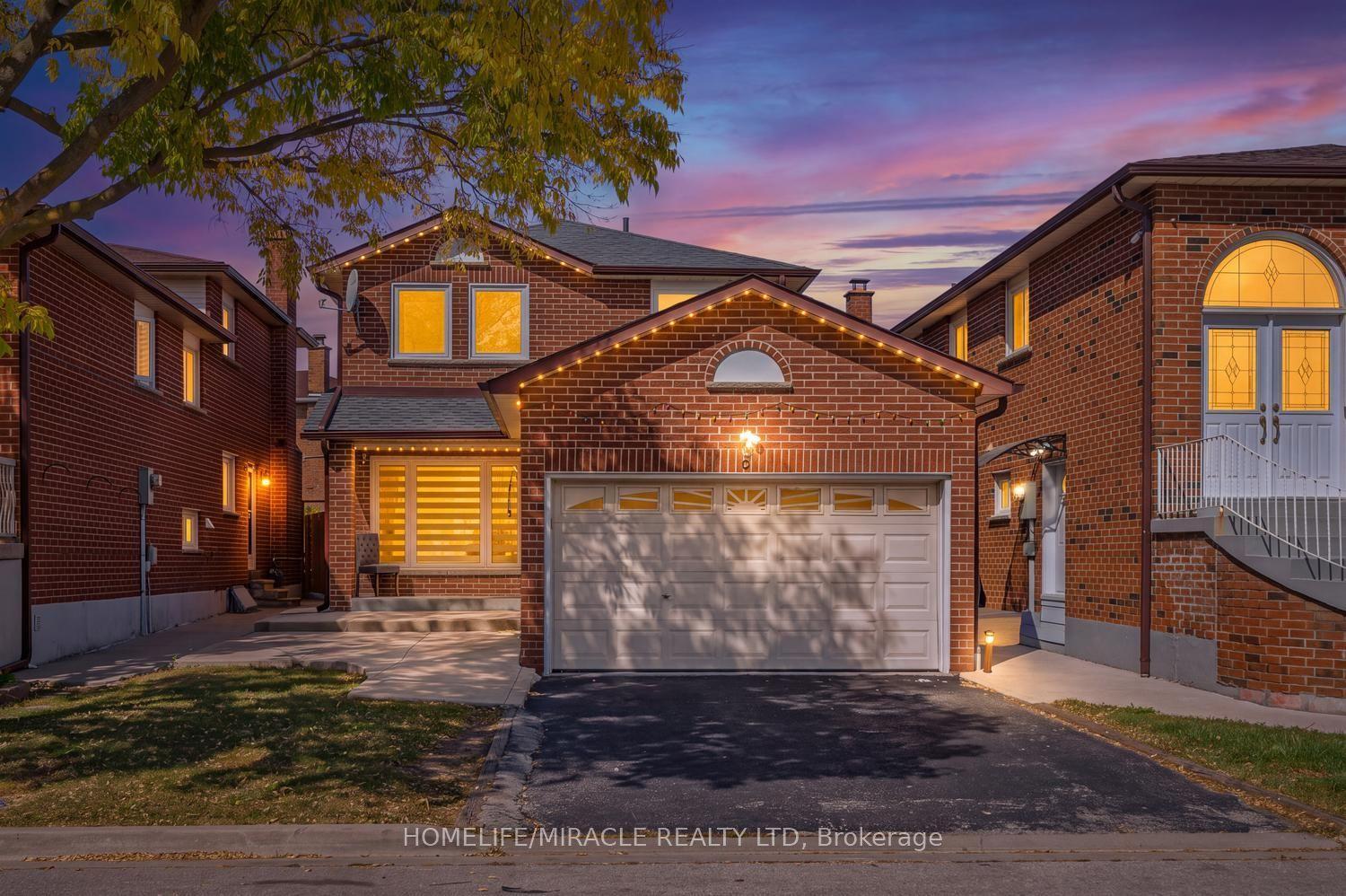 8 Loire Court, Toronto — Detached for sale, photo 1