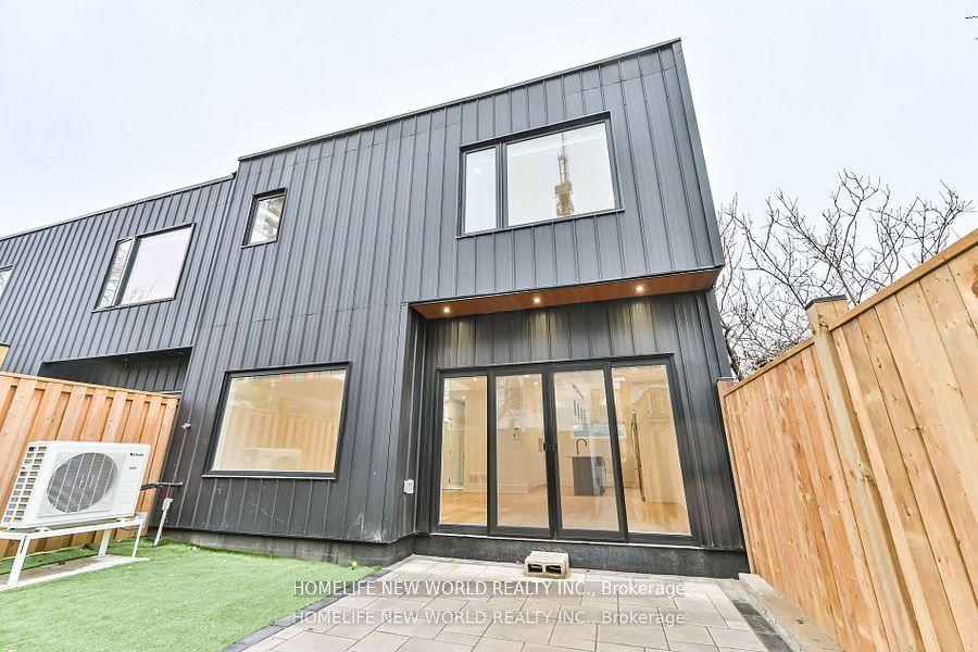 995 Dufferin Street Laneway #Laneway, Toronto — Detached for lease, photo 1