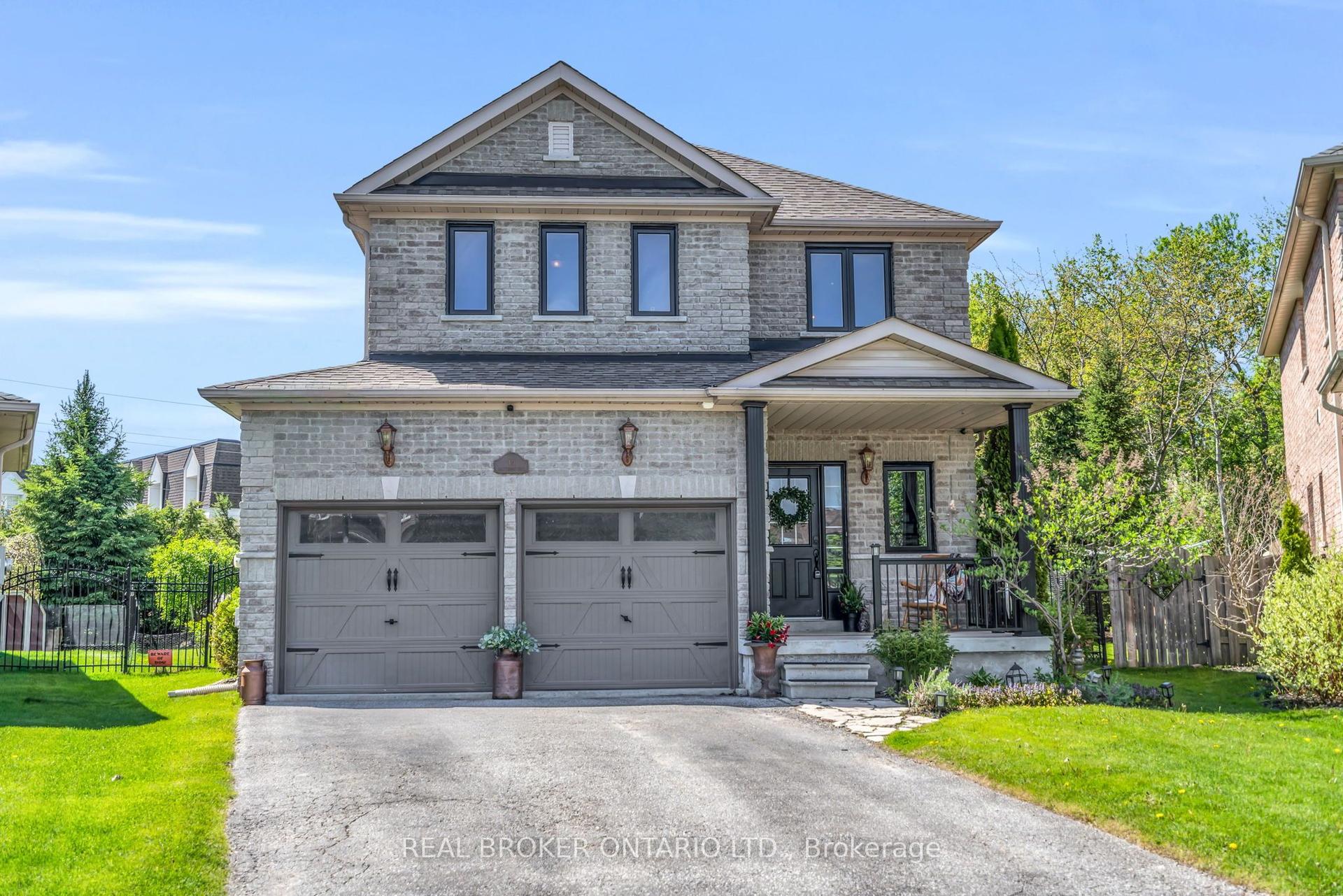 44 Saltzburg Crescent — photo 1