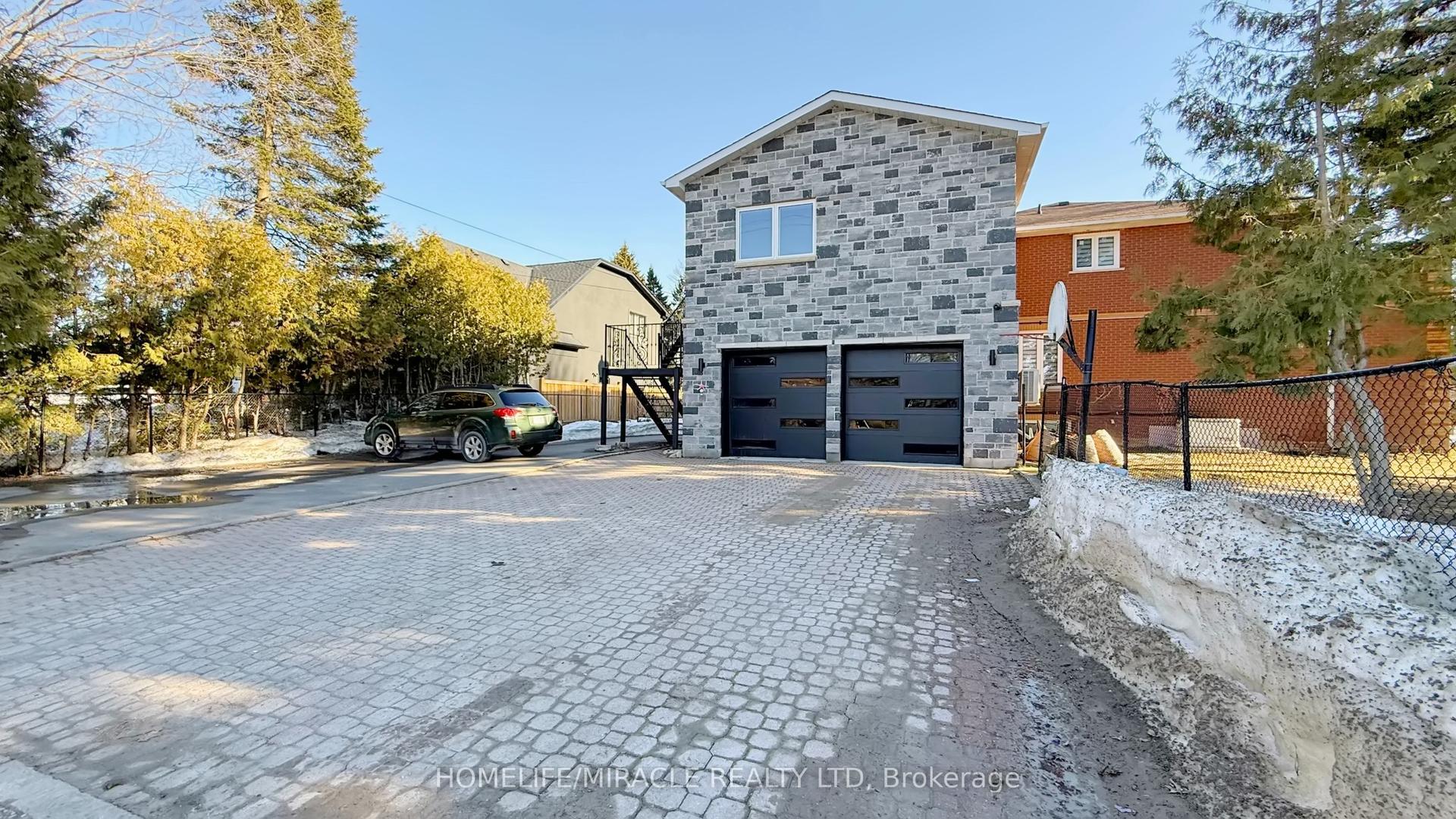 59 Centre Road — photo 1