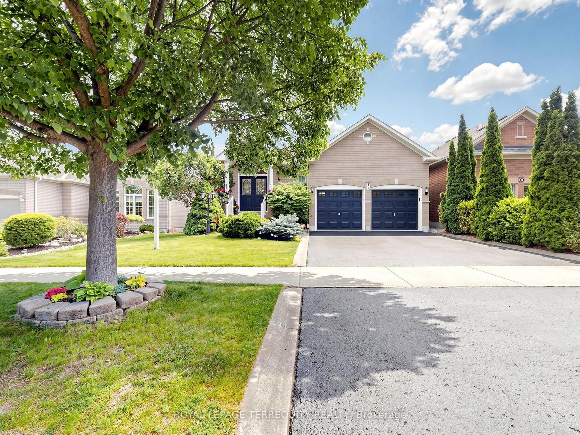 19 Johnson Crescent, Halton Hills — Detached for sale, photo 1