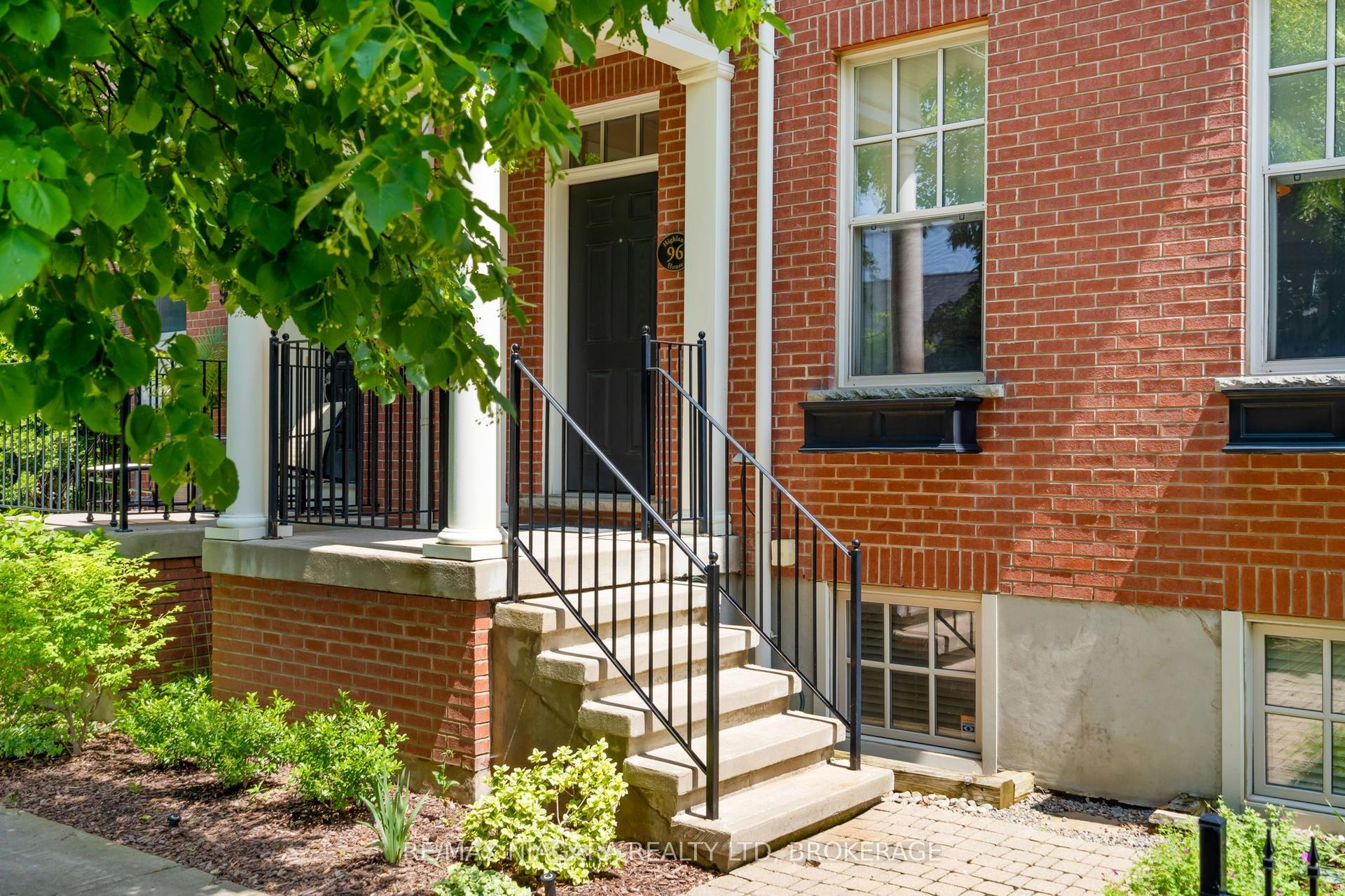 96 Garrison Village Drive, Niagara-on-the-Lake — Townhouse for sale, photo 1