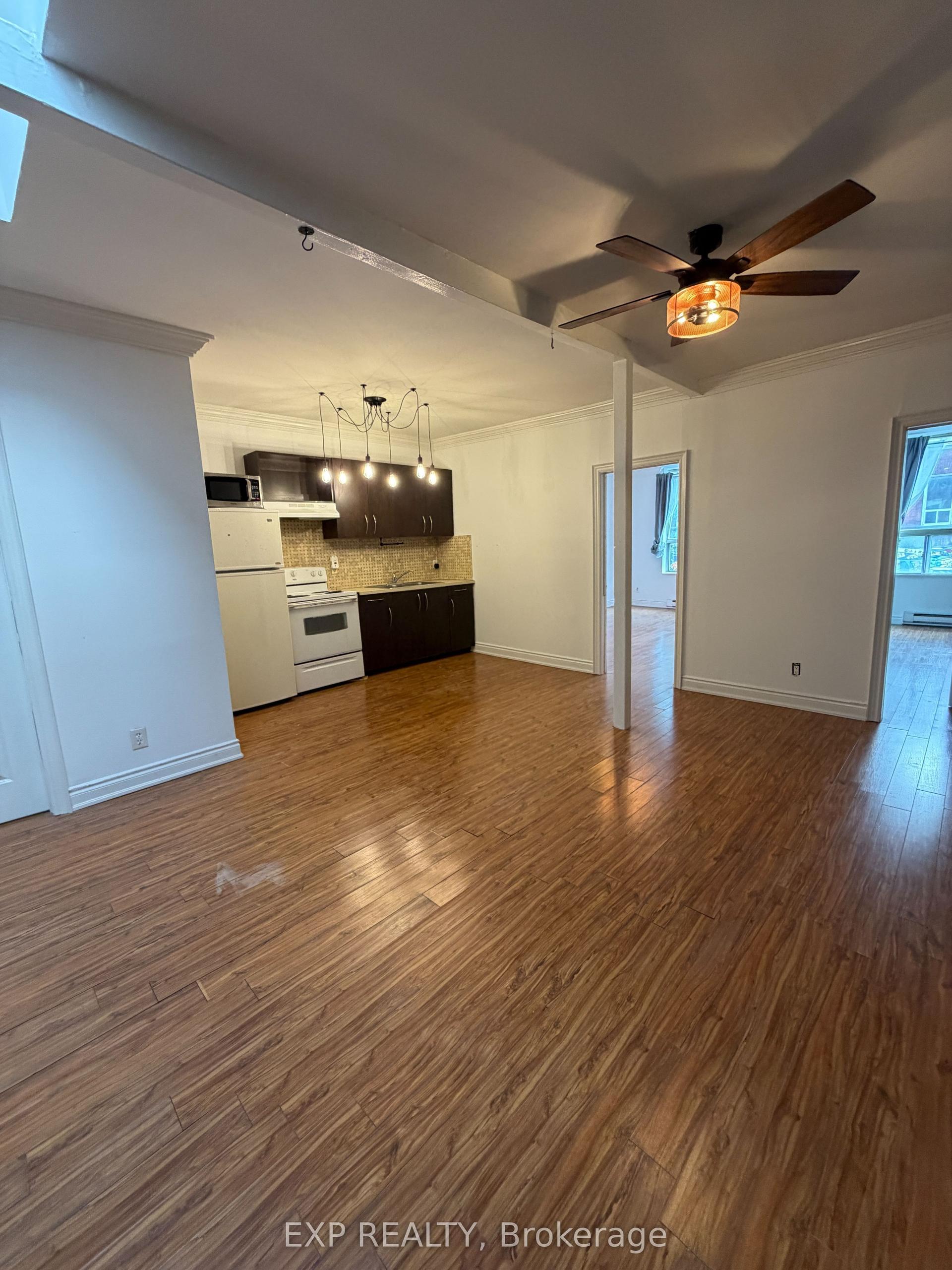 2878 Dundas Street W 1 #1, Toronto — Multiplex for lease, photo 1