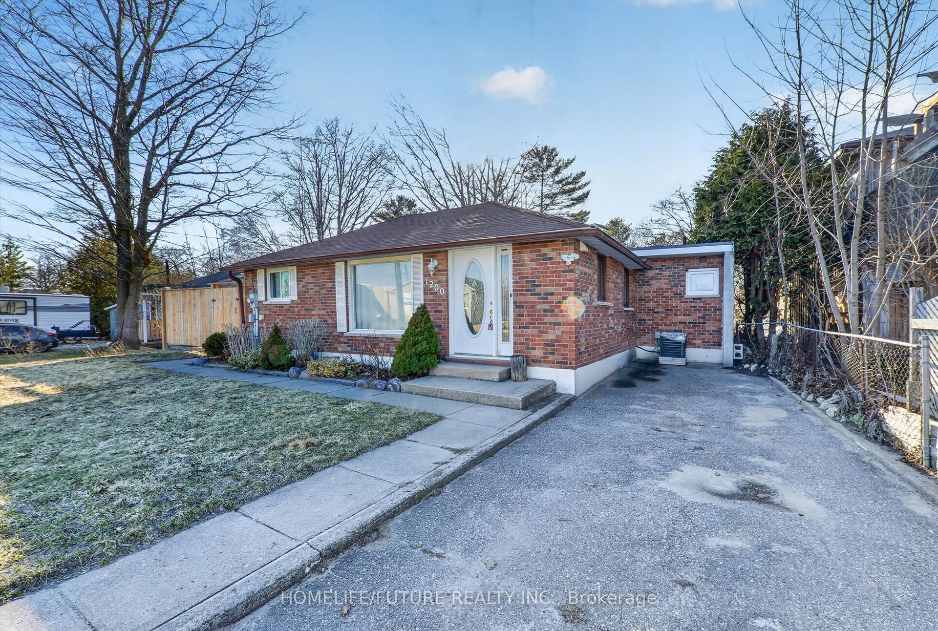 1200 Mosley Street — photo 1