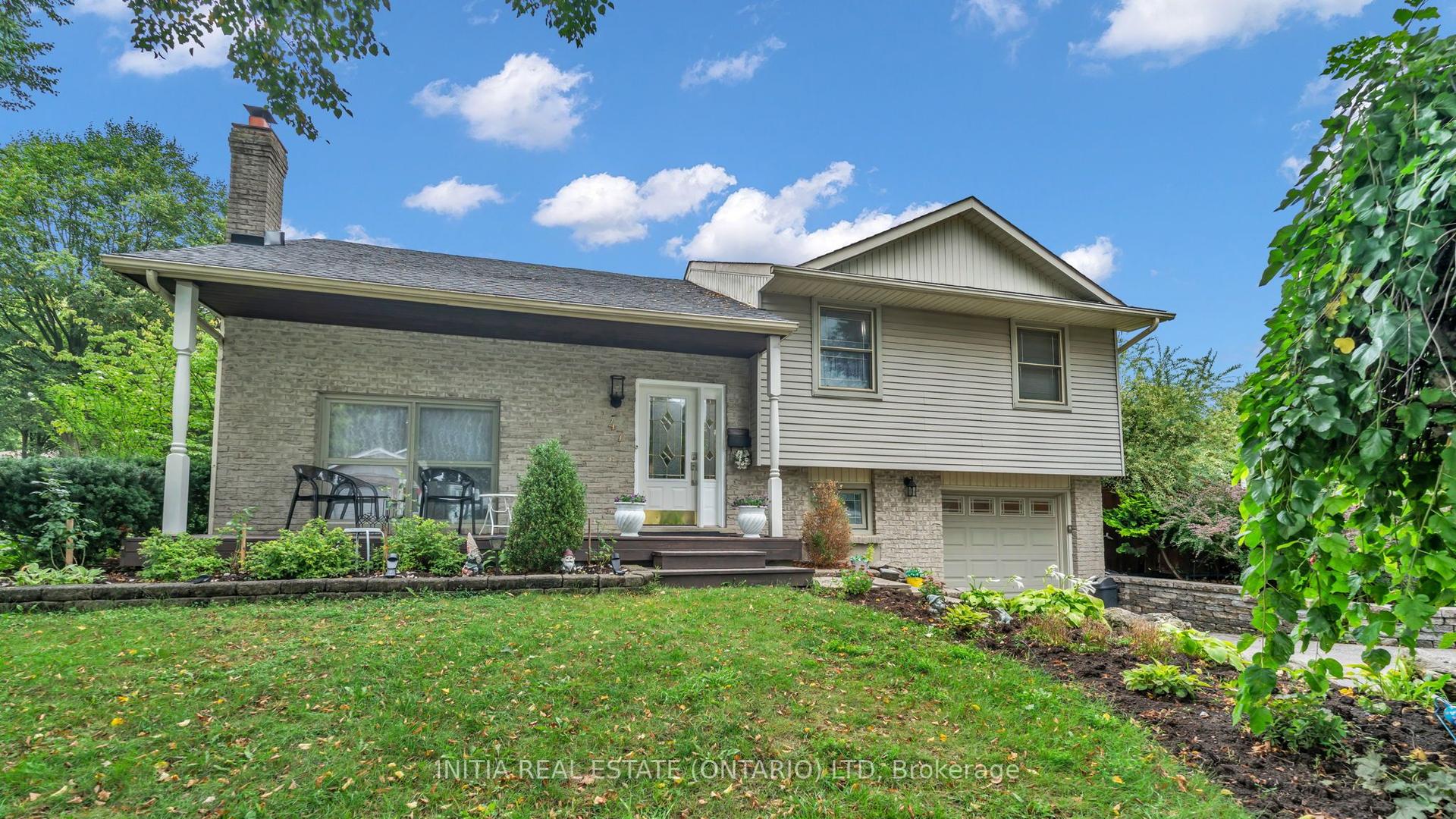 47 Alayne Crescent, London South — Detached for sale, photo 1