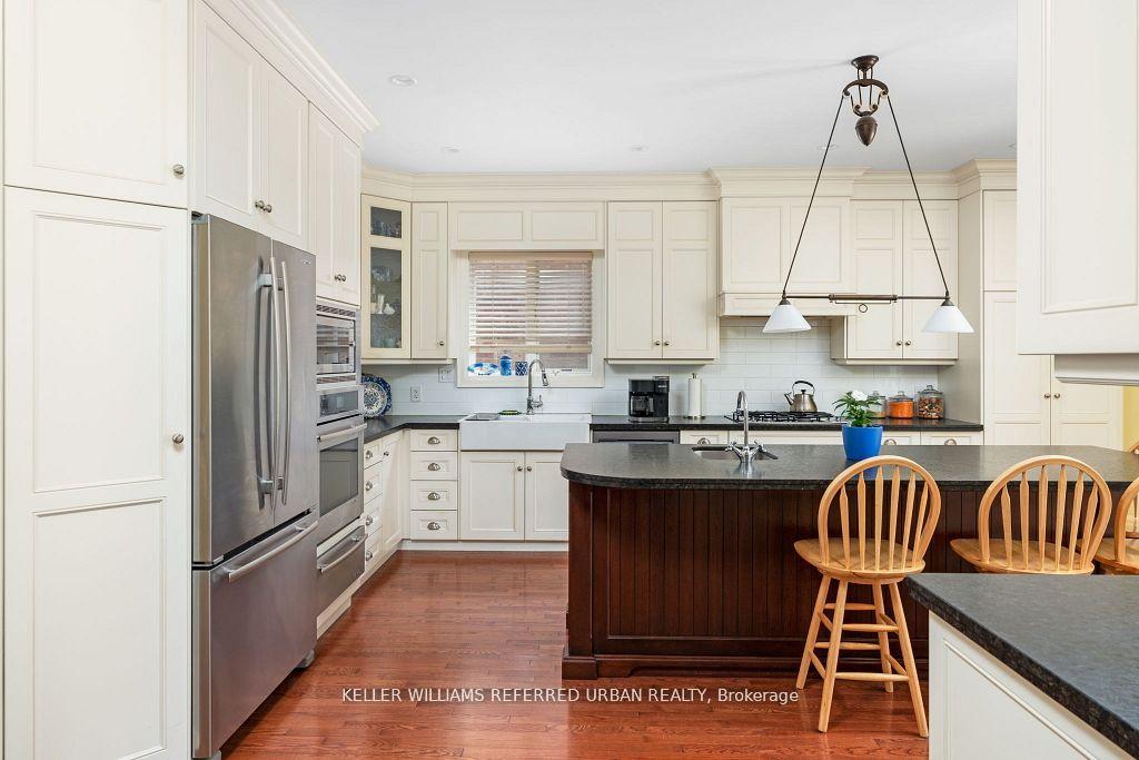 317 Rathburn Road — photo 1