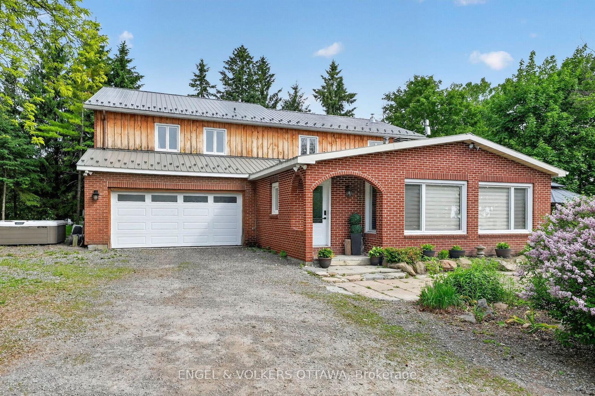 14120 County Road 13, North Stormont — Detached for sale, photo 1