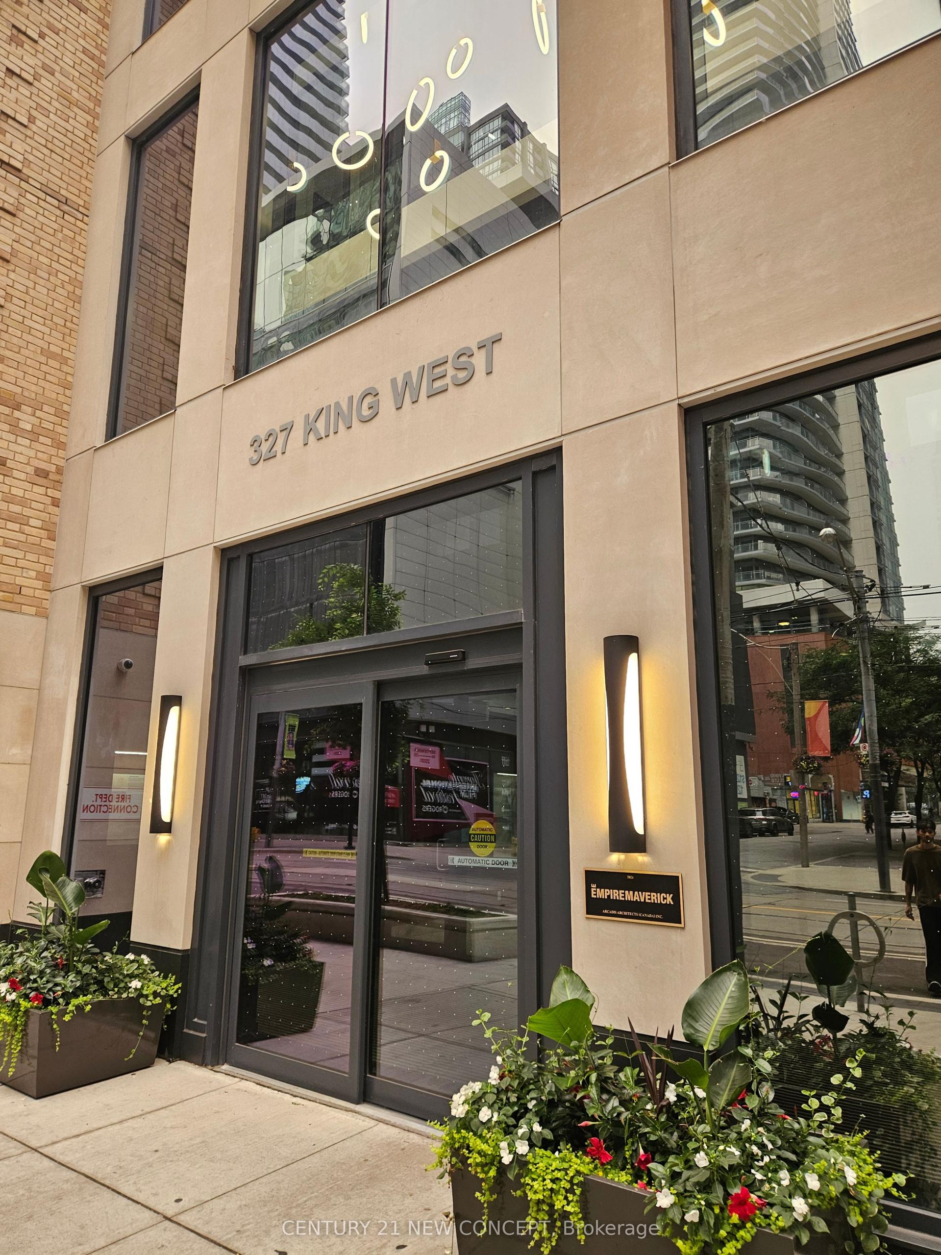 327 King Street W 1502 #1502, Toronto — Condo for lease, photo 1