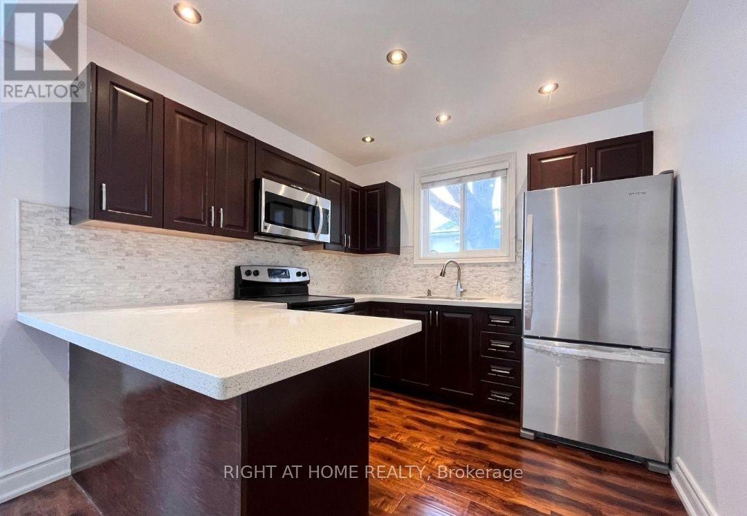 195 Taylor Mills Drive N Upper #Upper, Richmond Hill — Semi-Detached for lease, photo 1
