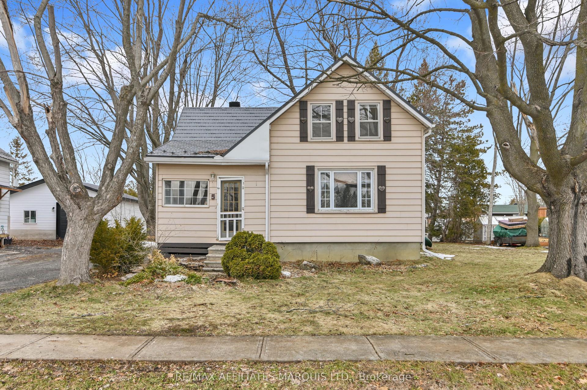 5 Pine Street — photo 1