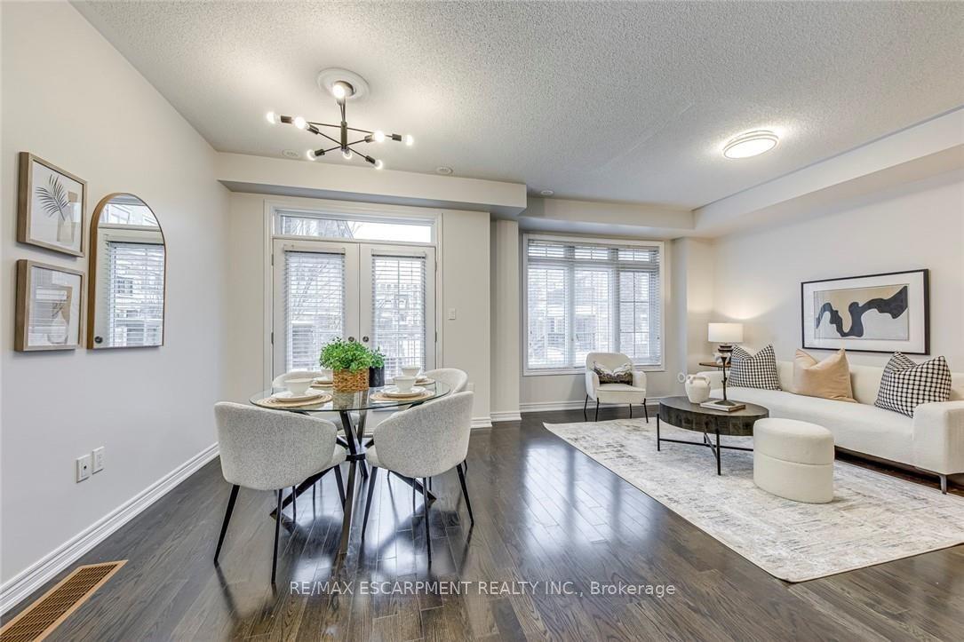 2435 Greenwich Drive 74 #74 — photo 1