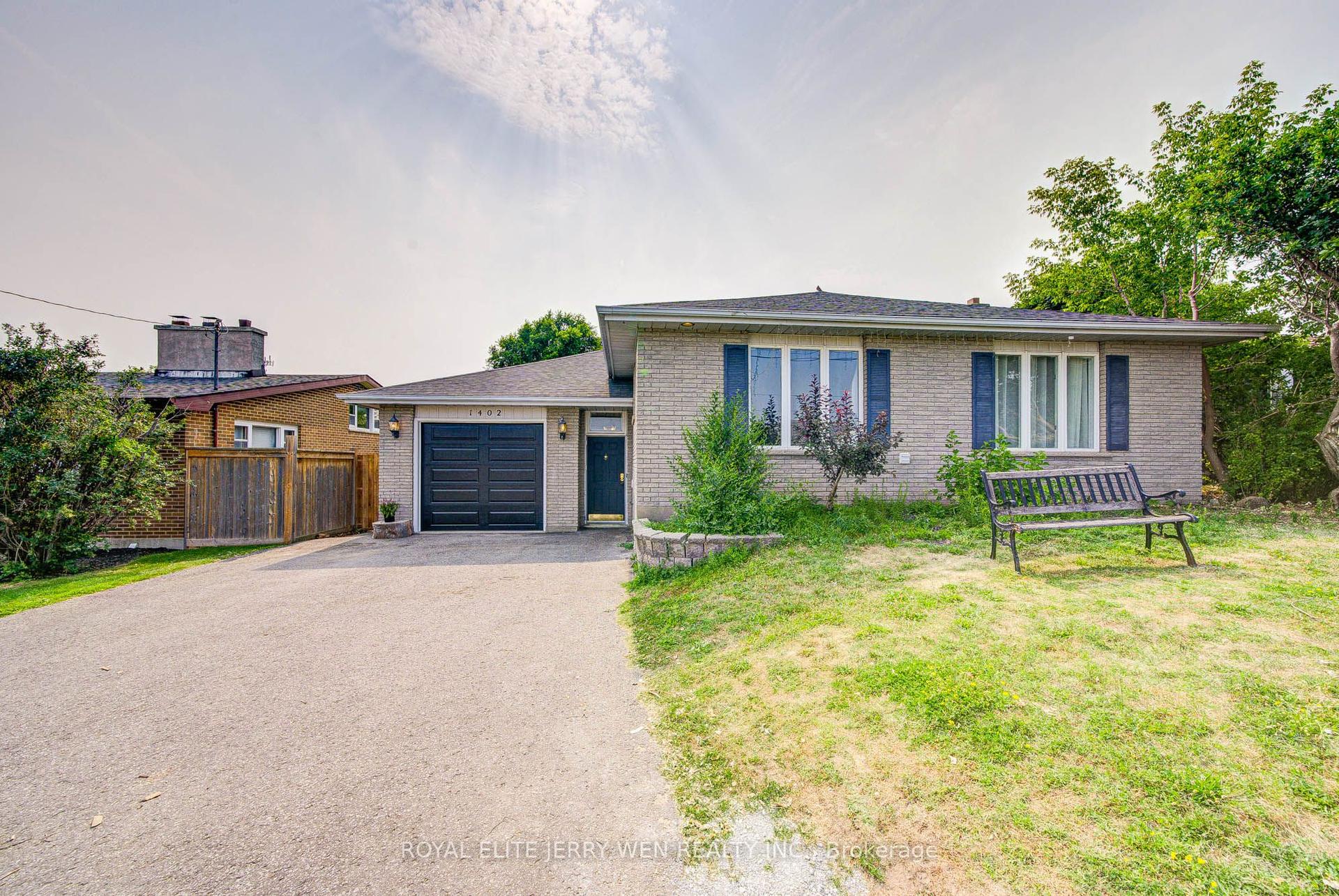 1402 Wilson Road N — photo 1