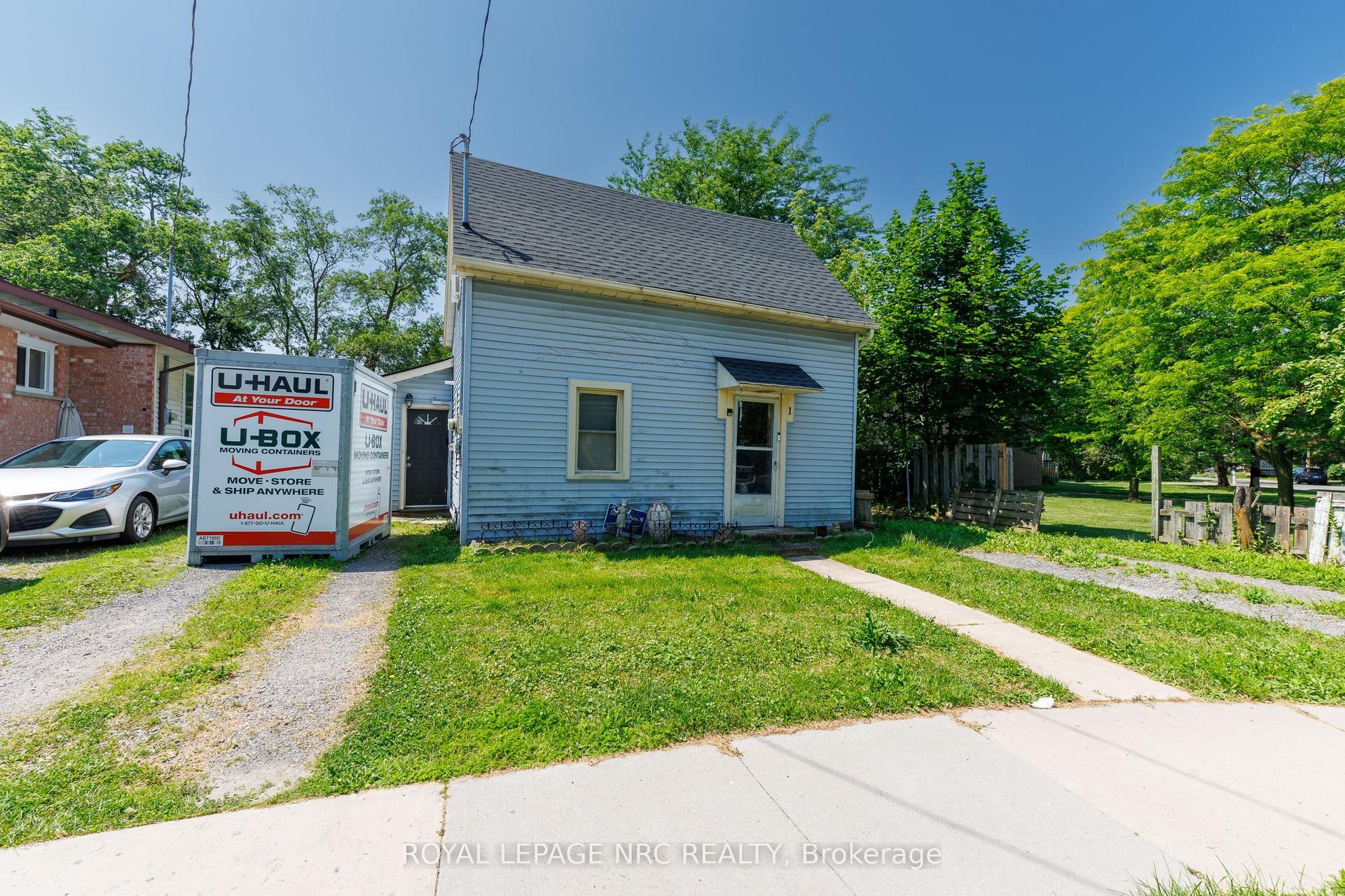 1 Cumming Street, St. Catharines — Detached for sale, photo 1
