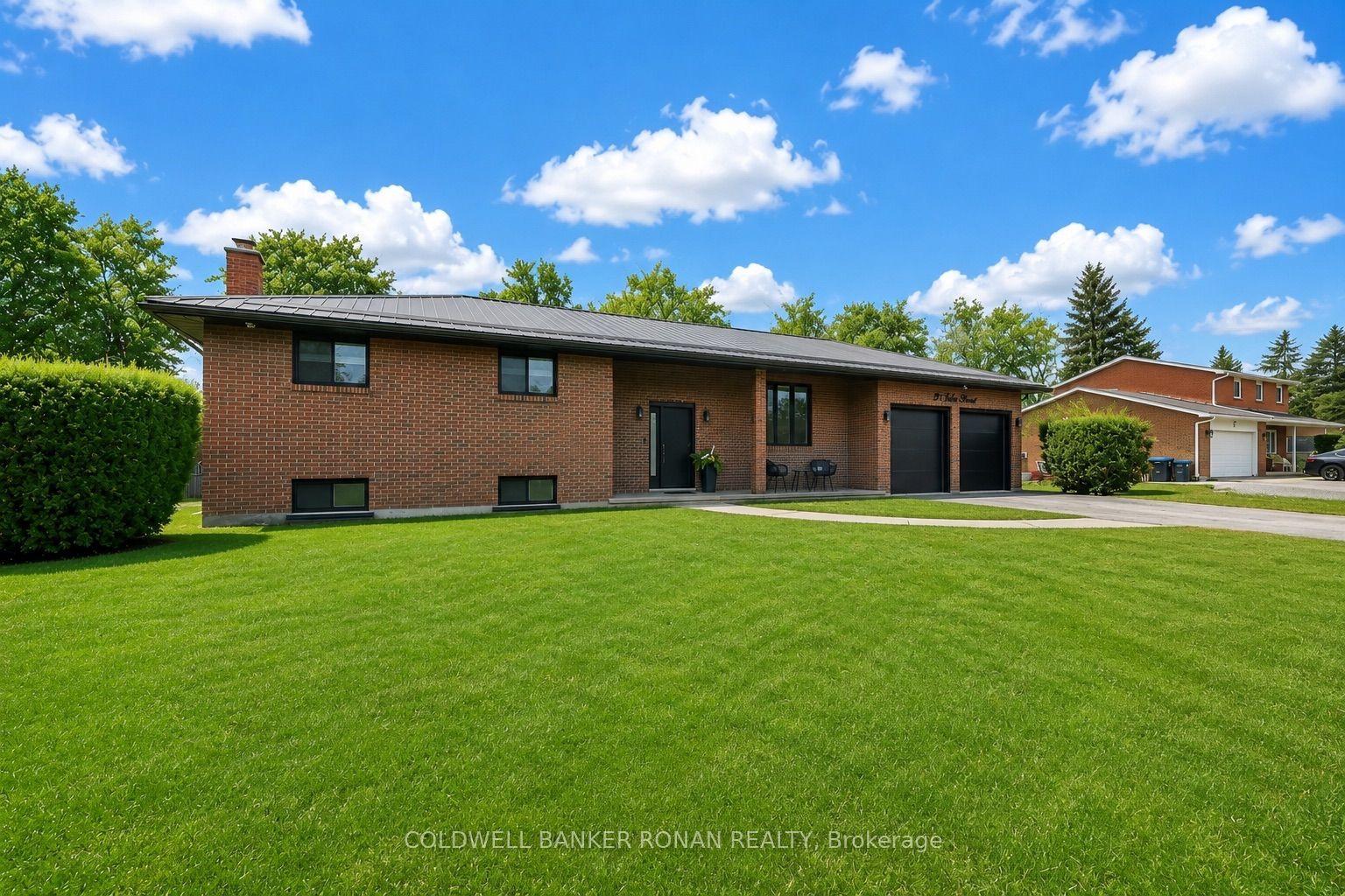 5 John Street, Adjala-Tosorontio — Detached for sale, photo 1