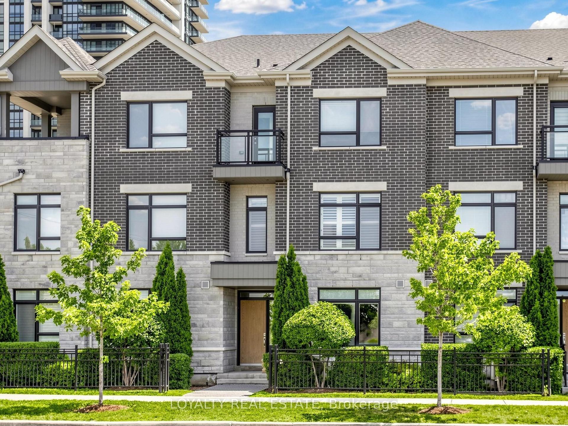 52 South Park Road, Markham — Condo Town for sale, photo 1