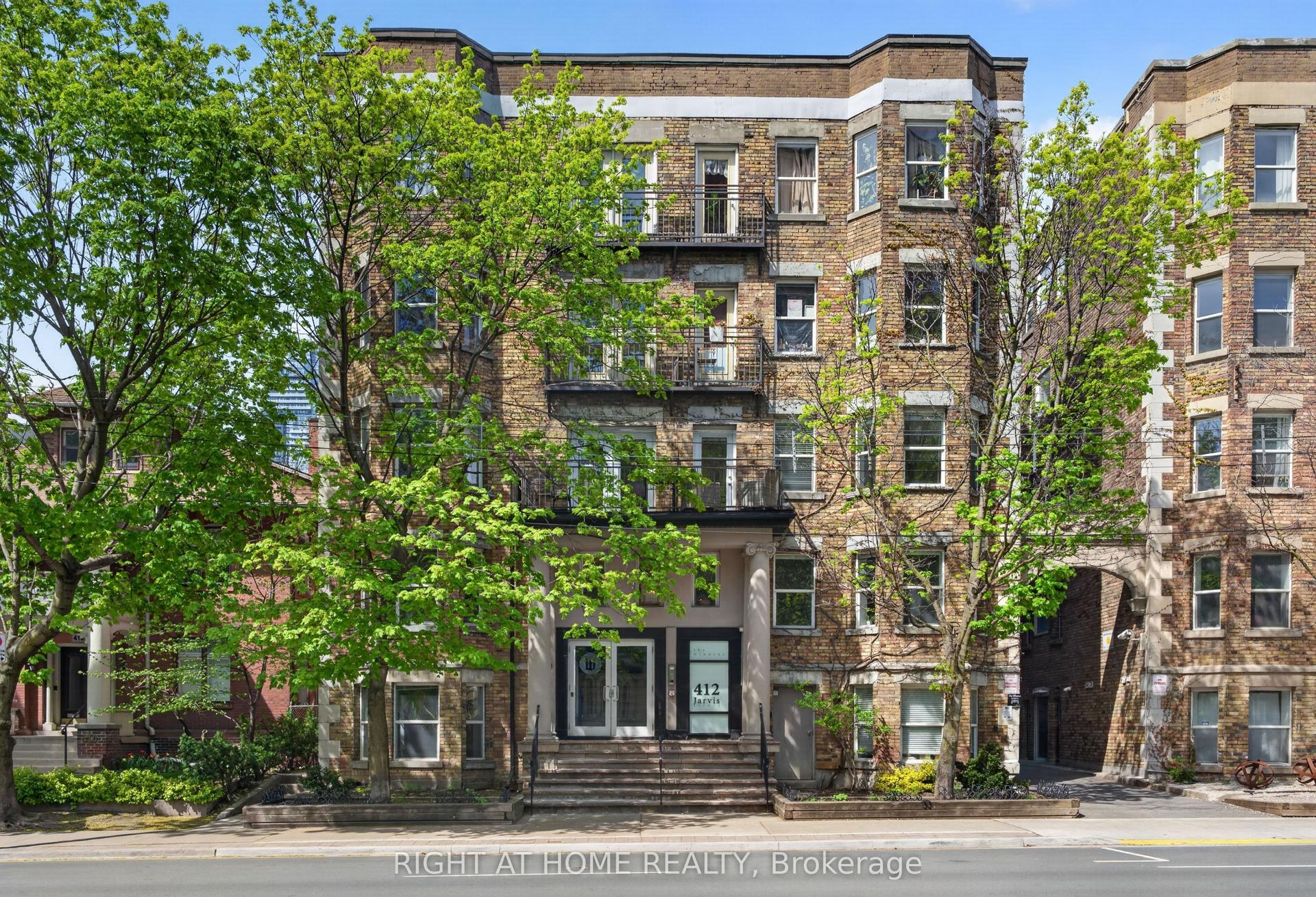 412 Jarvis Street 301 #301 — photo 1