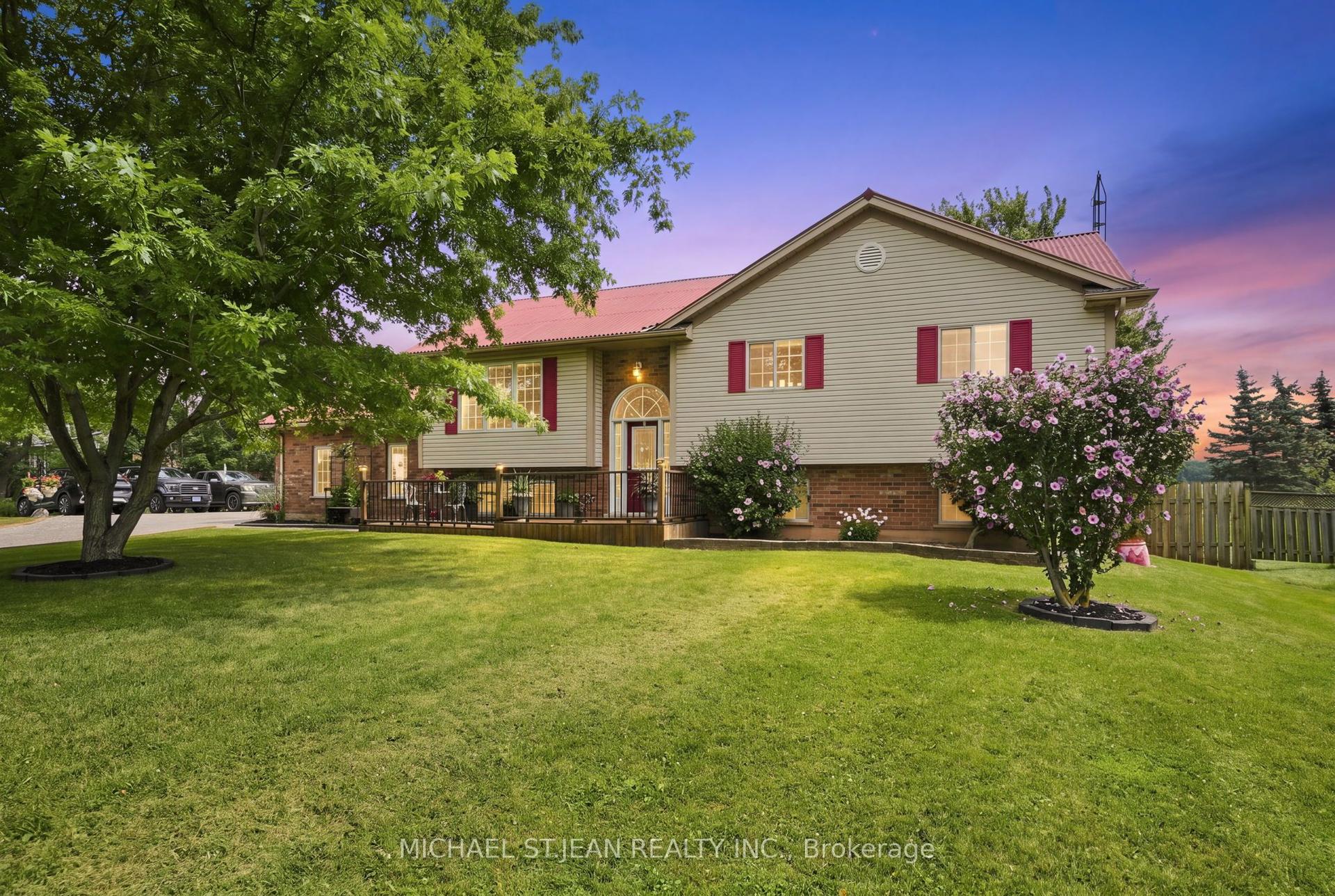 3557 Grimsby Road, Grimsby — Detached for sale, photo 1
