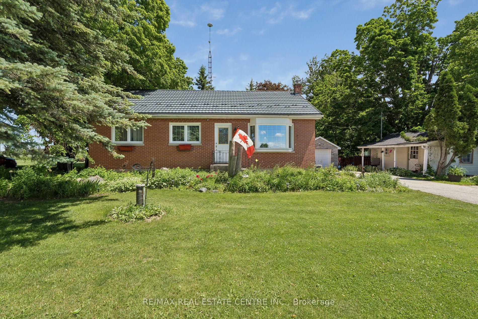 871 Penetanguishene Road — photo 1