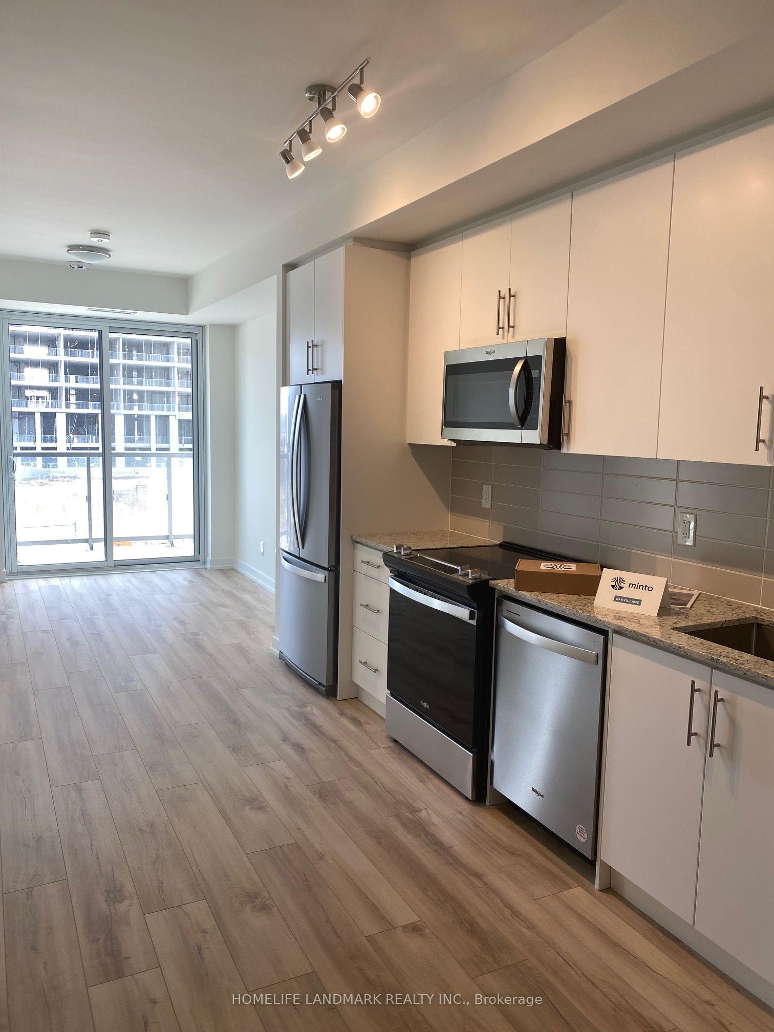335 Wheat boom Drive S 207 #207, Oakville — Condo for lease, photo 1