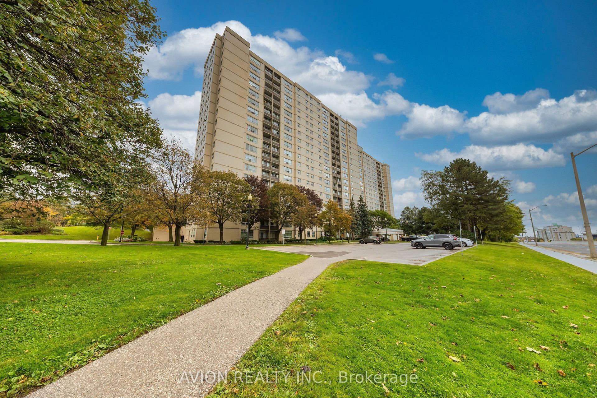 5 Parkway Forest Drive 1911 #1911, Toronto — Condo for sale, photo 1