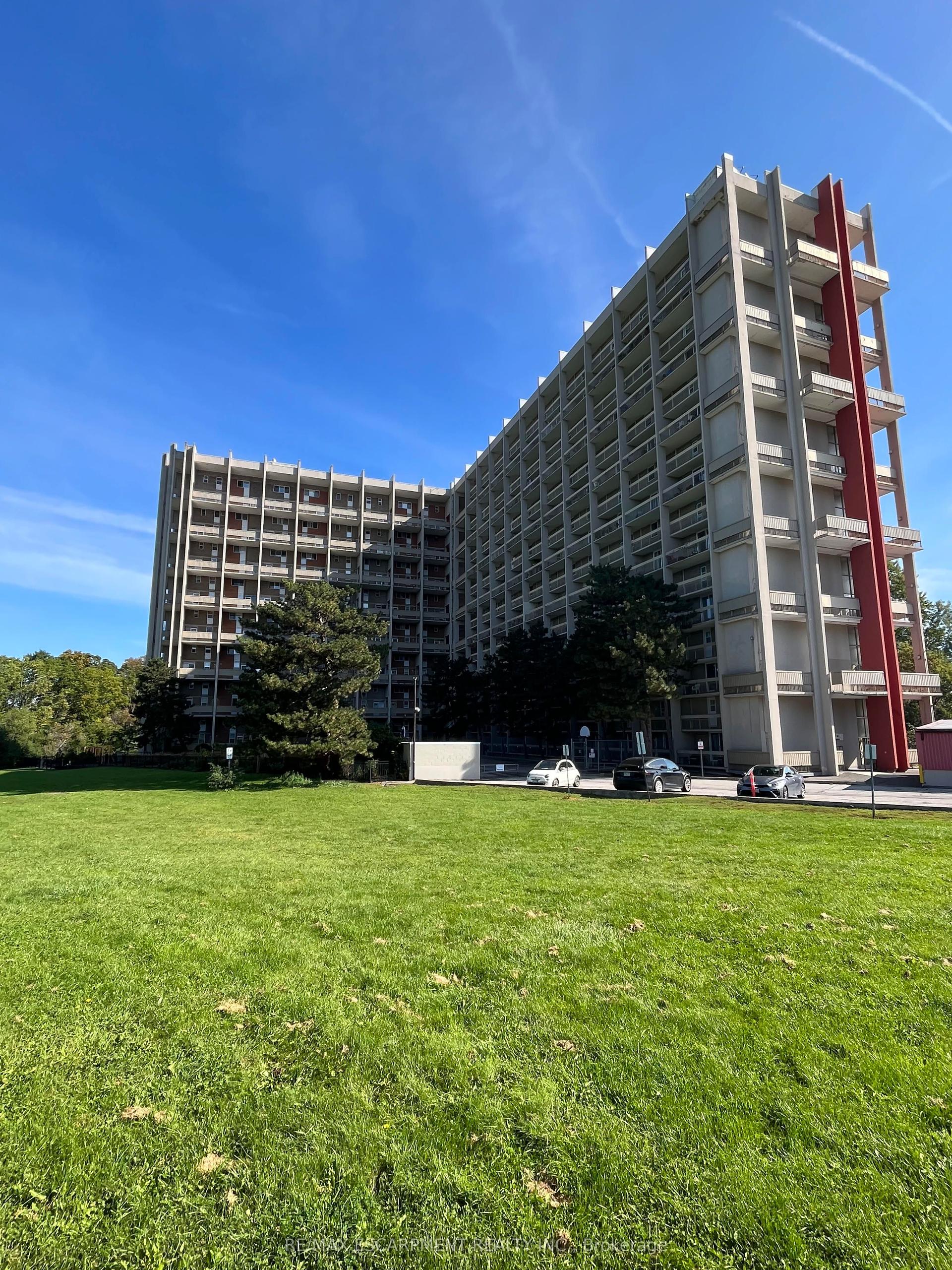 350 Quigley Road 147 #147 — photo 1