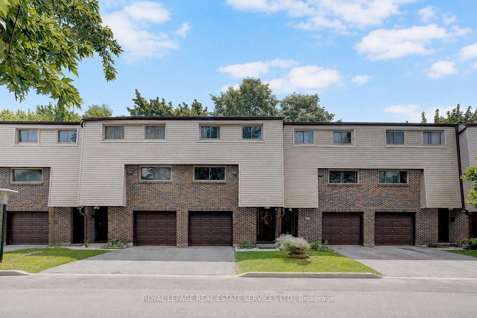 2020 Pharmacy Avenue 23 #23, Toronto — Condo Town for sale, photo 1
