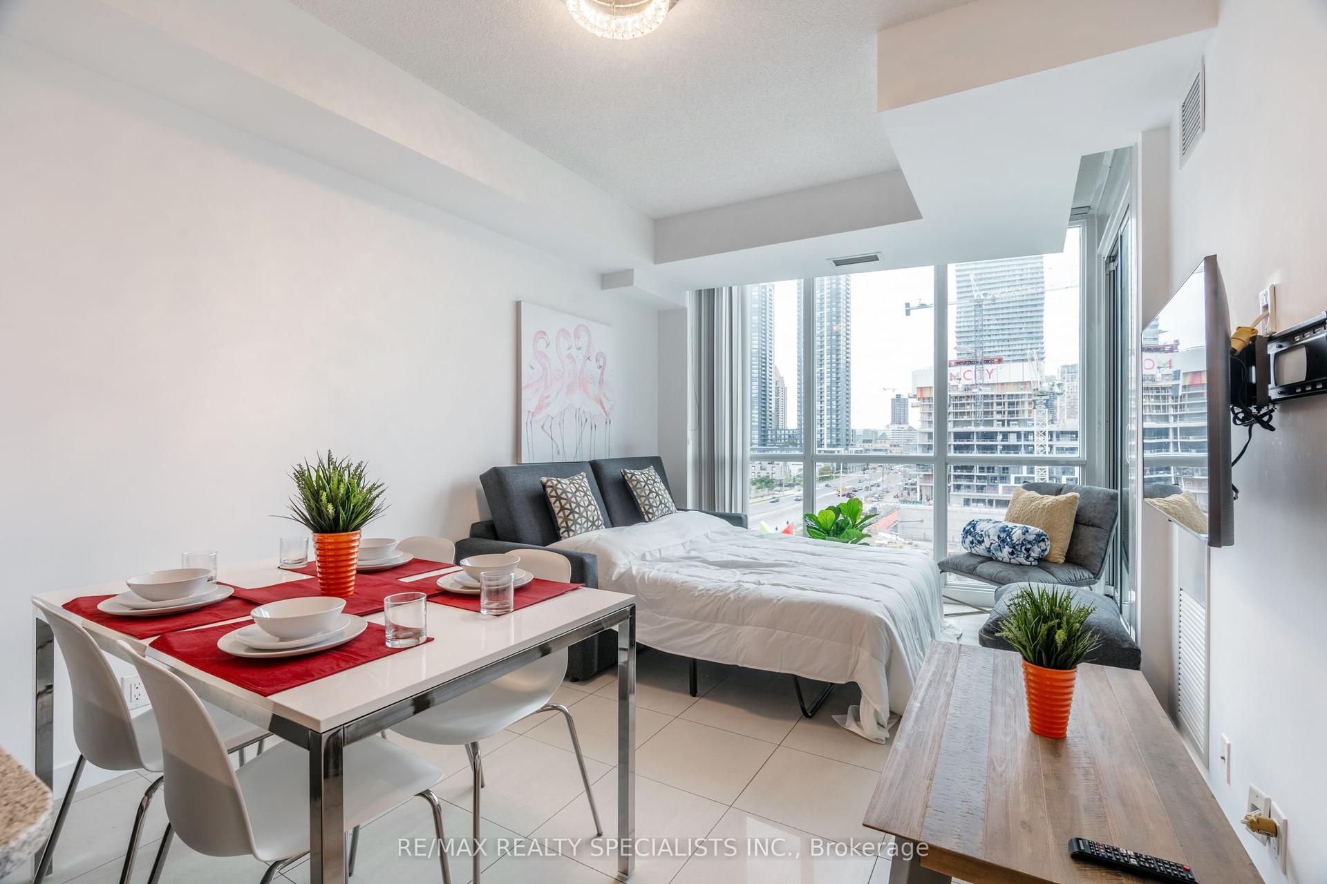 3985 Grand Park Drive 617 #617, Mississauga — Condo for lease, photo 1