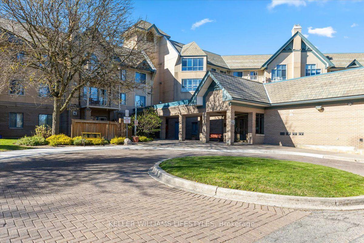 511 Gainsborough Road 215 #215 — photo 1