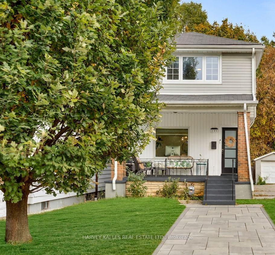 139 King Edward Avenue — photo 1