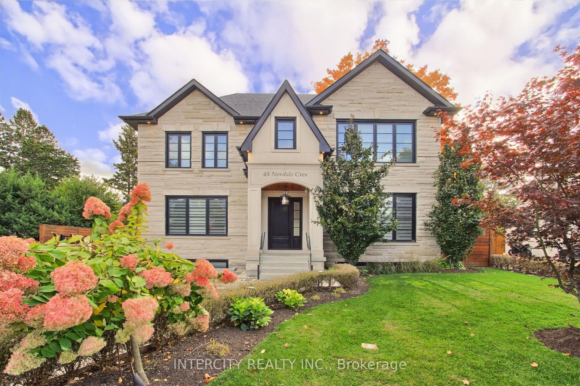45 Nordale Crescent, Toronto — Detached for sale, photo 1