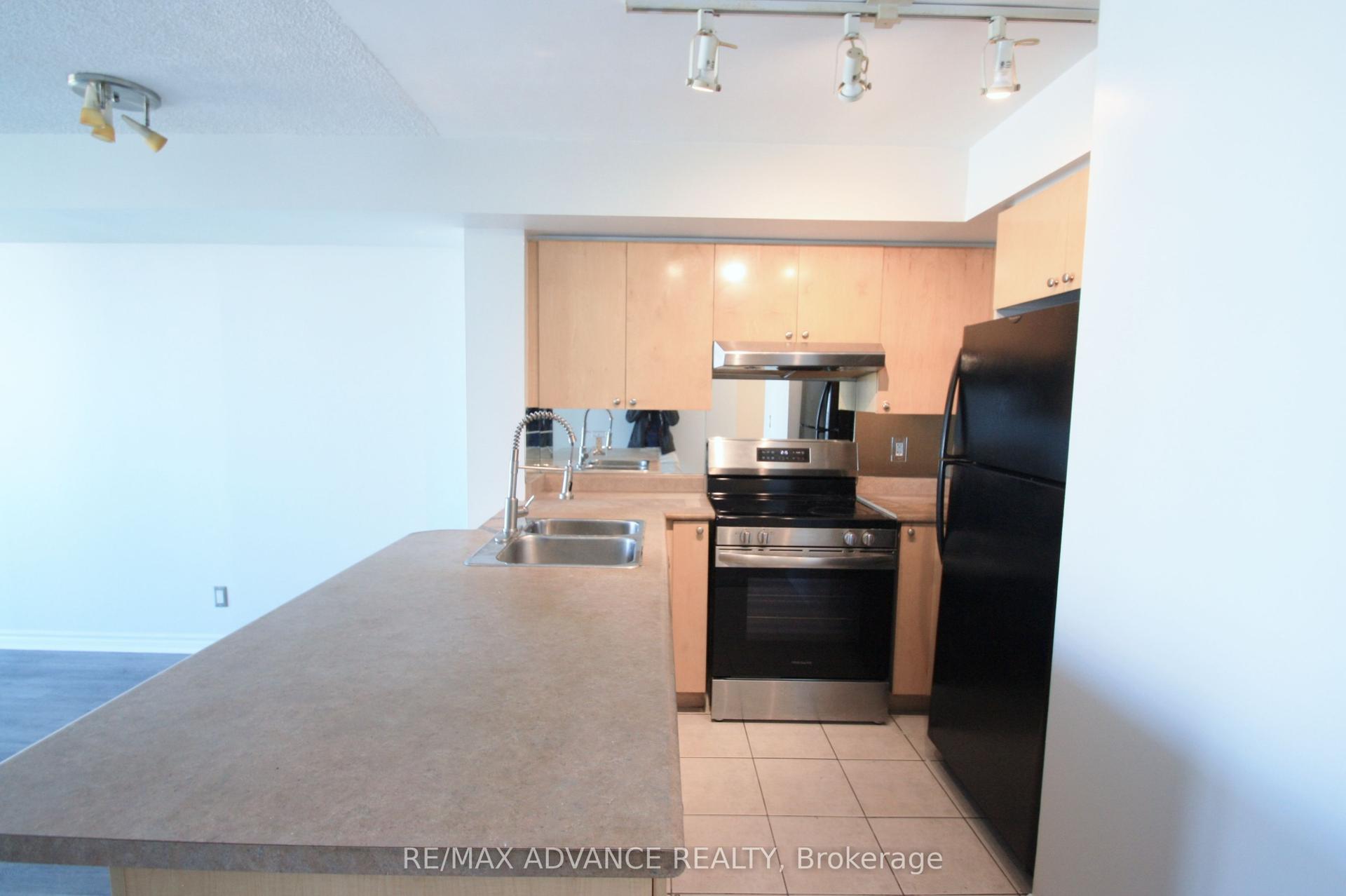 1 Elm Drive W 1601 #1601, Mississauga — Condo for lease, photo 1