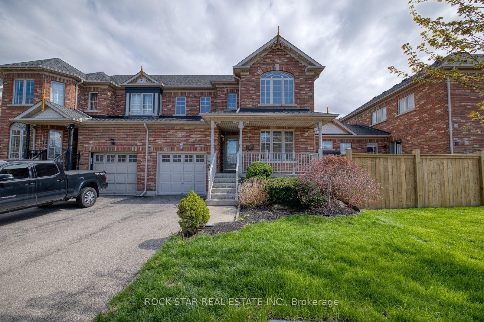 9 Stevens Drive — photo 1
