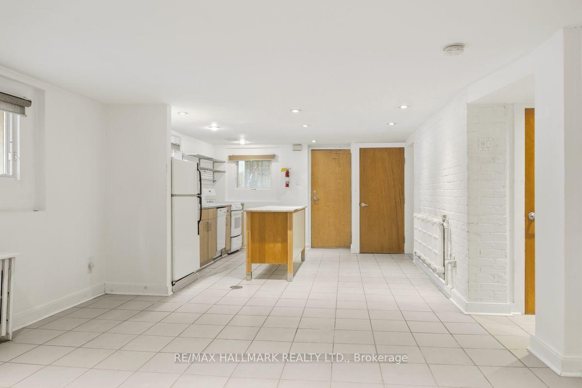 321 Palmerston Boulevard Lower-A #Lower-A, Toronto — Multiplex for lease, photo 1