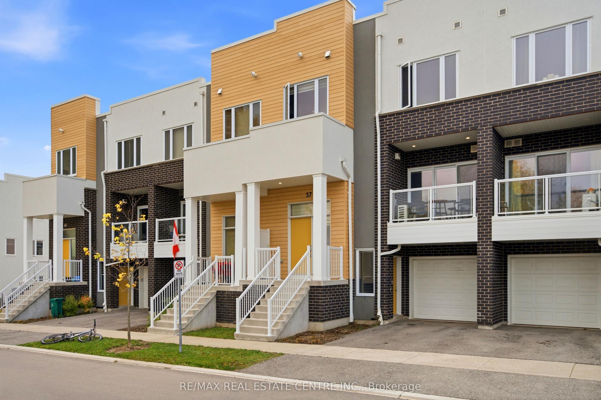57 Progress Crescent, Kitchener — Condo Town for sale, photo 1