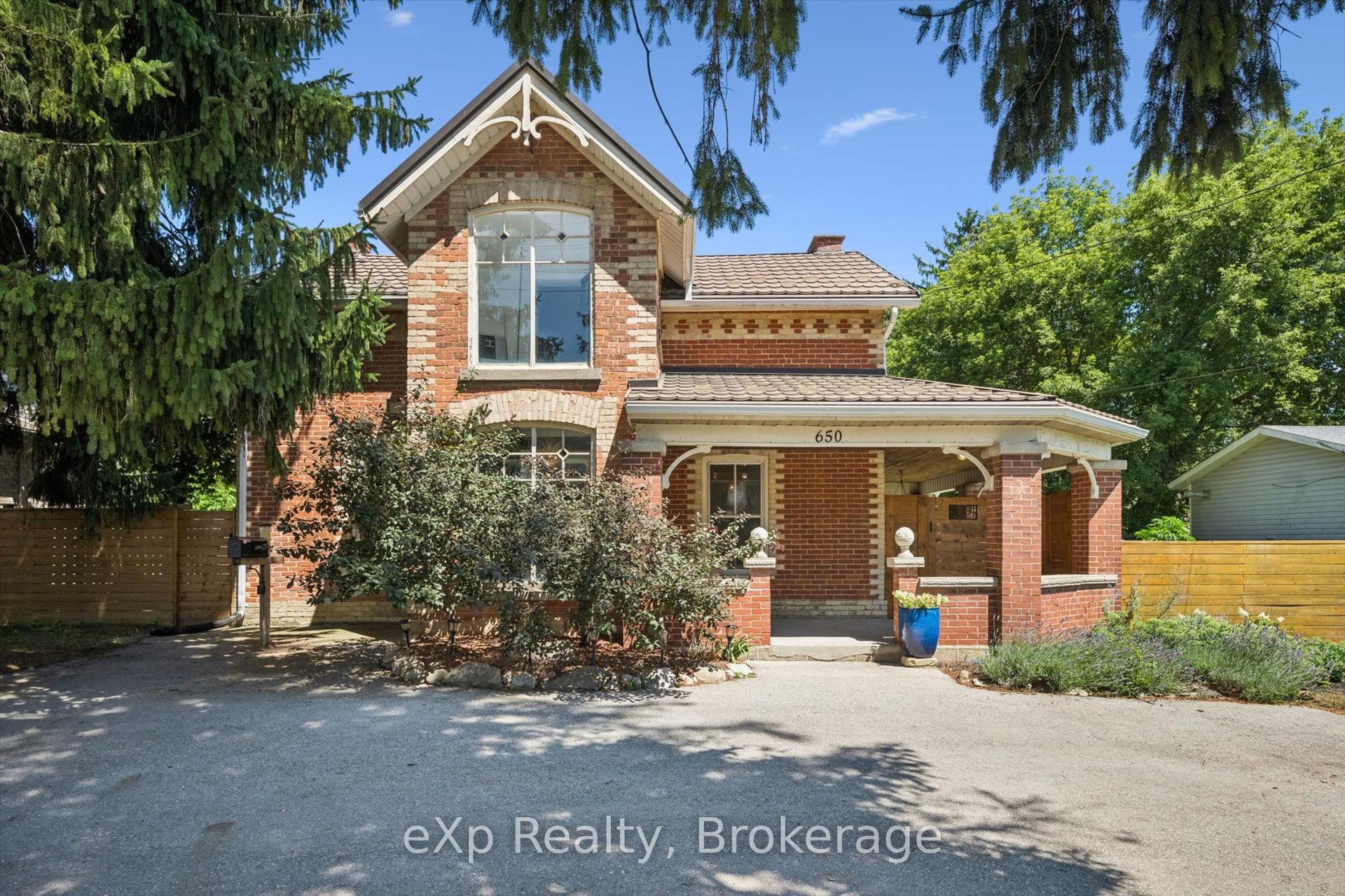 650 St David St, Centre Wellington — Detached for sale, photo 1
