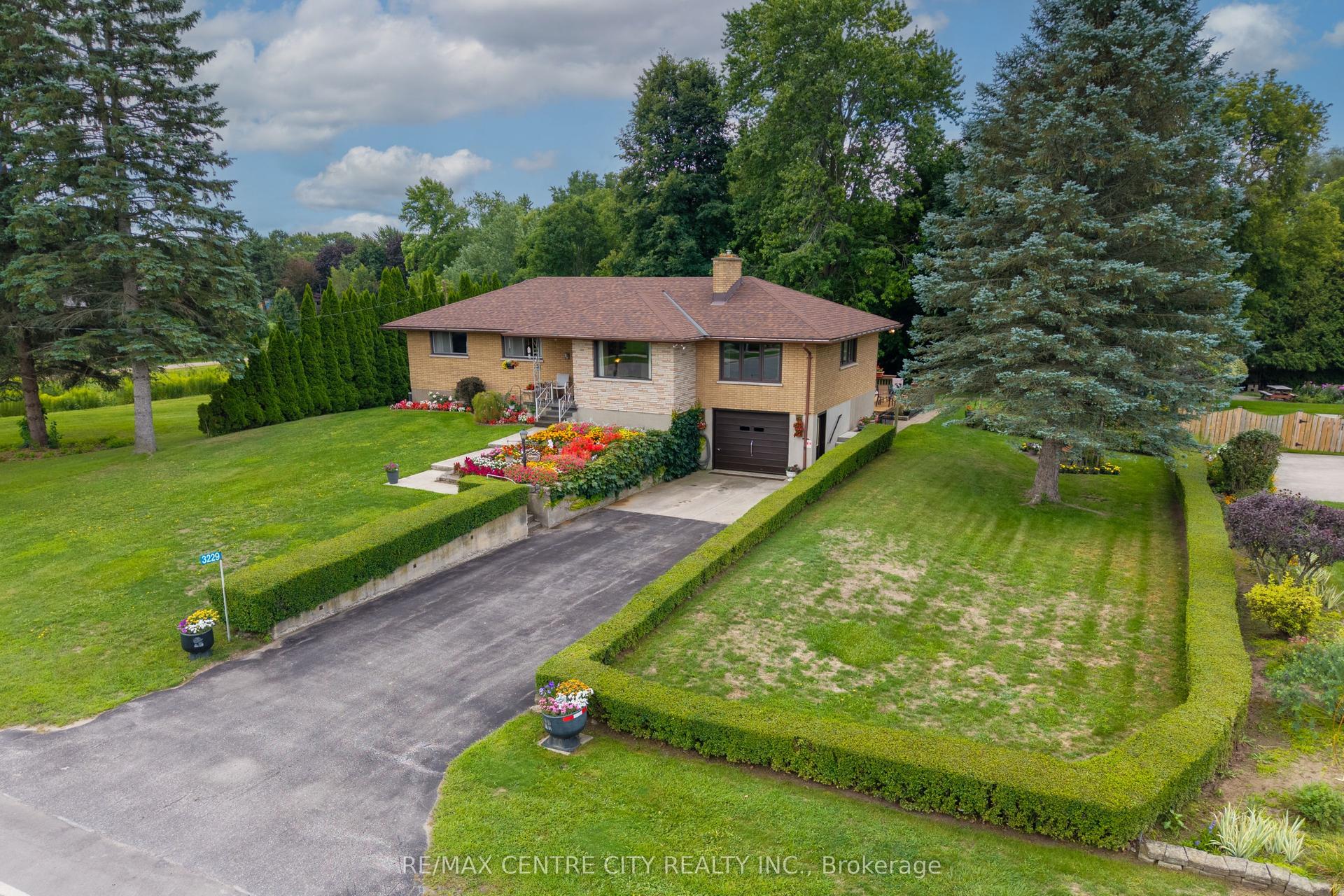 3229 Napperton Drive, Strathroy-Caradoc — Detached for sale, photo 1
