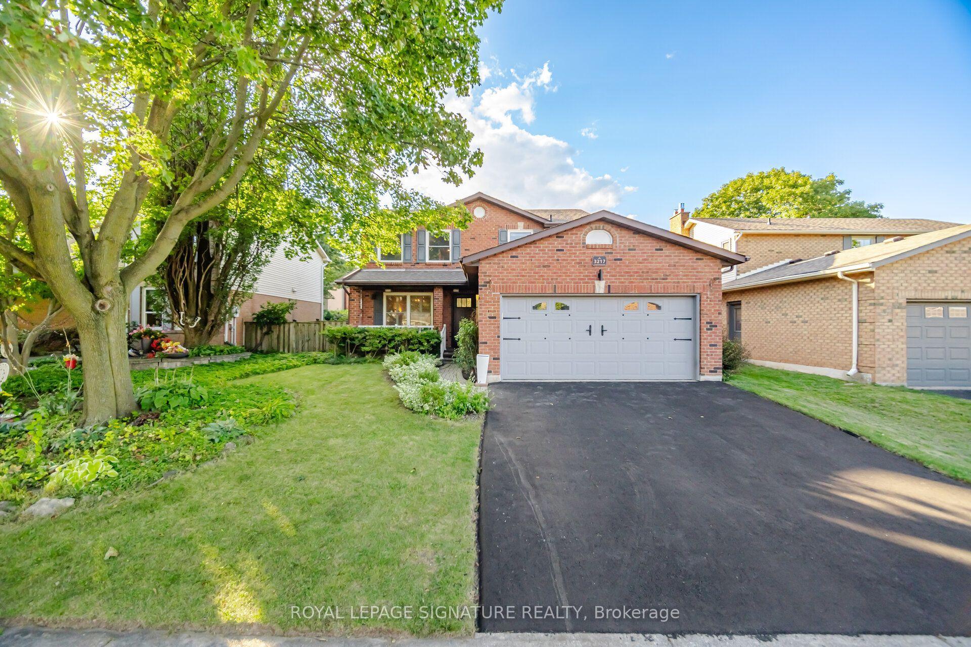 3217 Hazelwood Avenue, Burlington — Detached for sale, photo 1