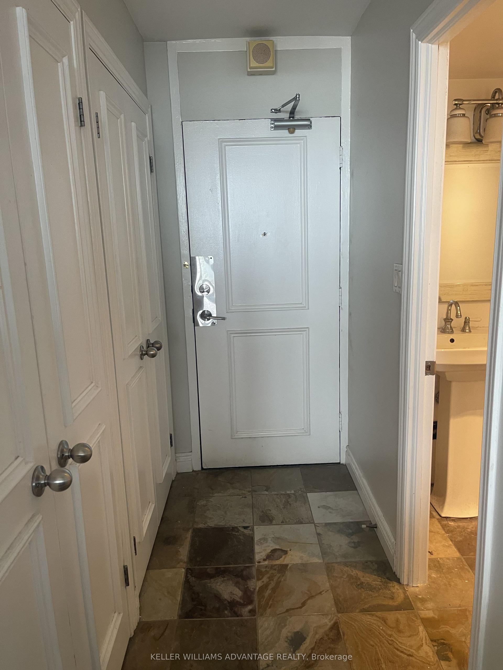40 Homewood Avenue 2810 #2810, Toronto — Condo for lease, photo 1