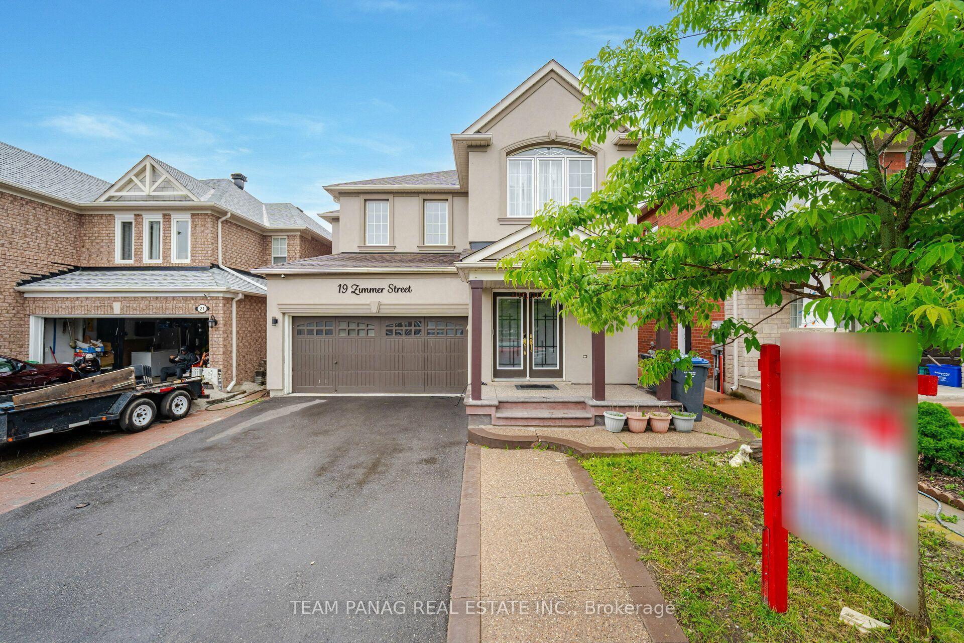 19 Zimmer Street, Brampton — Detached for sale, photo 1