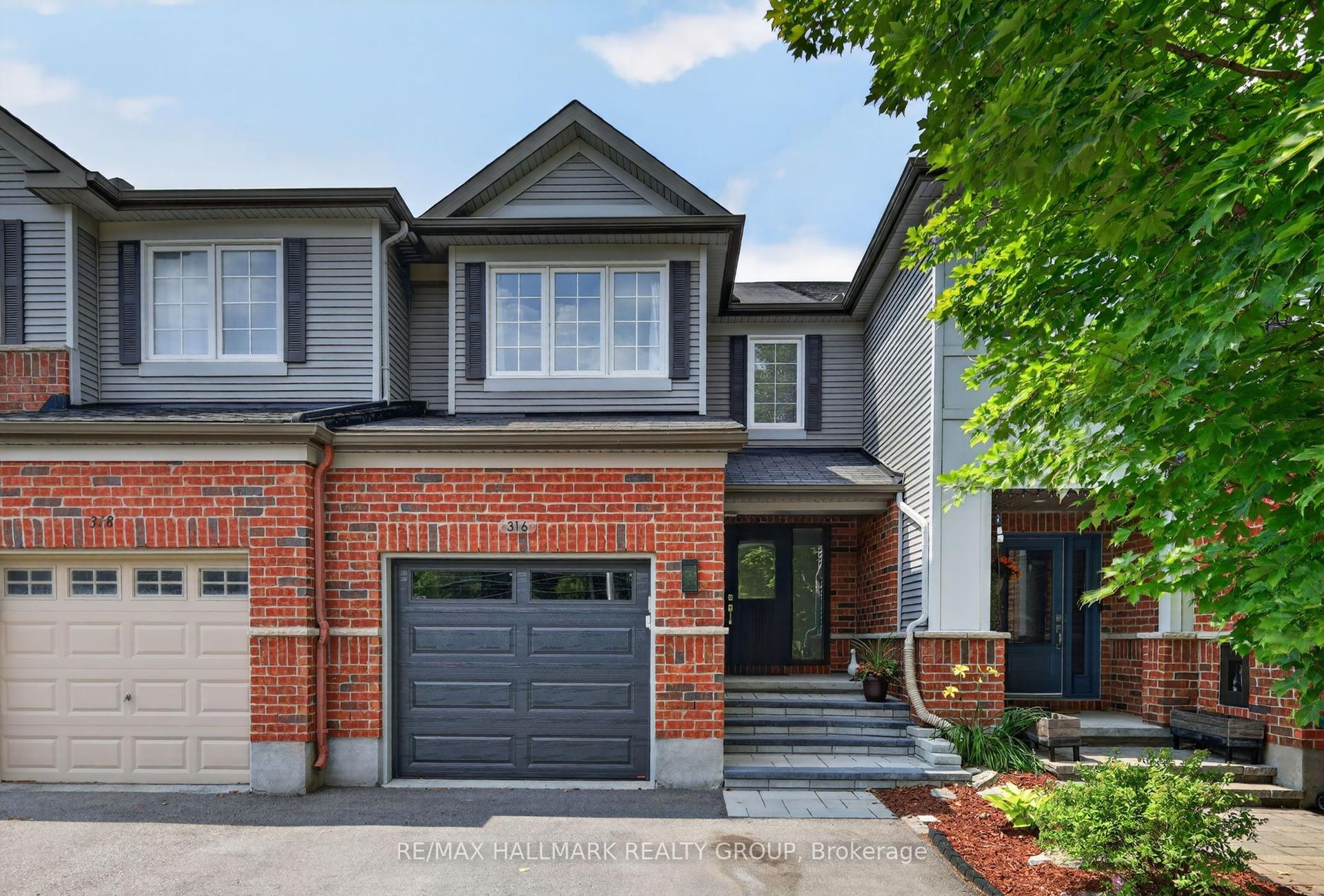 316 Aldworth Private, Stittsville - Munster - Richmond — Townhouse for sale, photo 1