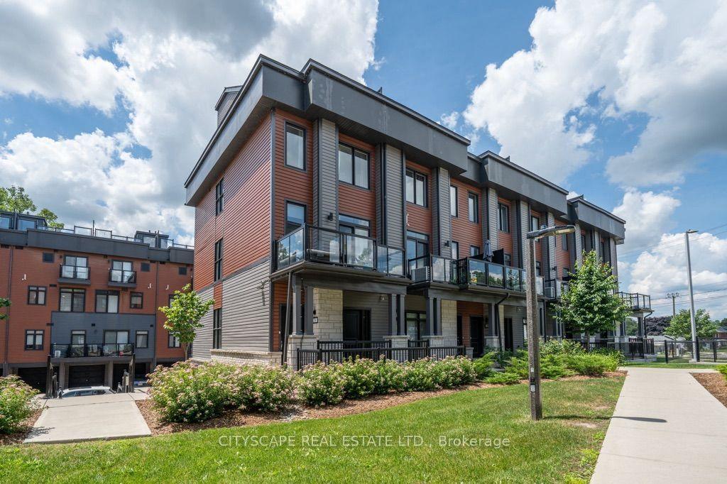2 Willow Street 28 #28, Brant — Condo Town for sale, photo 1