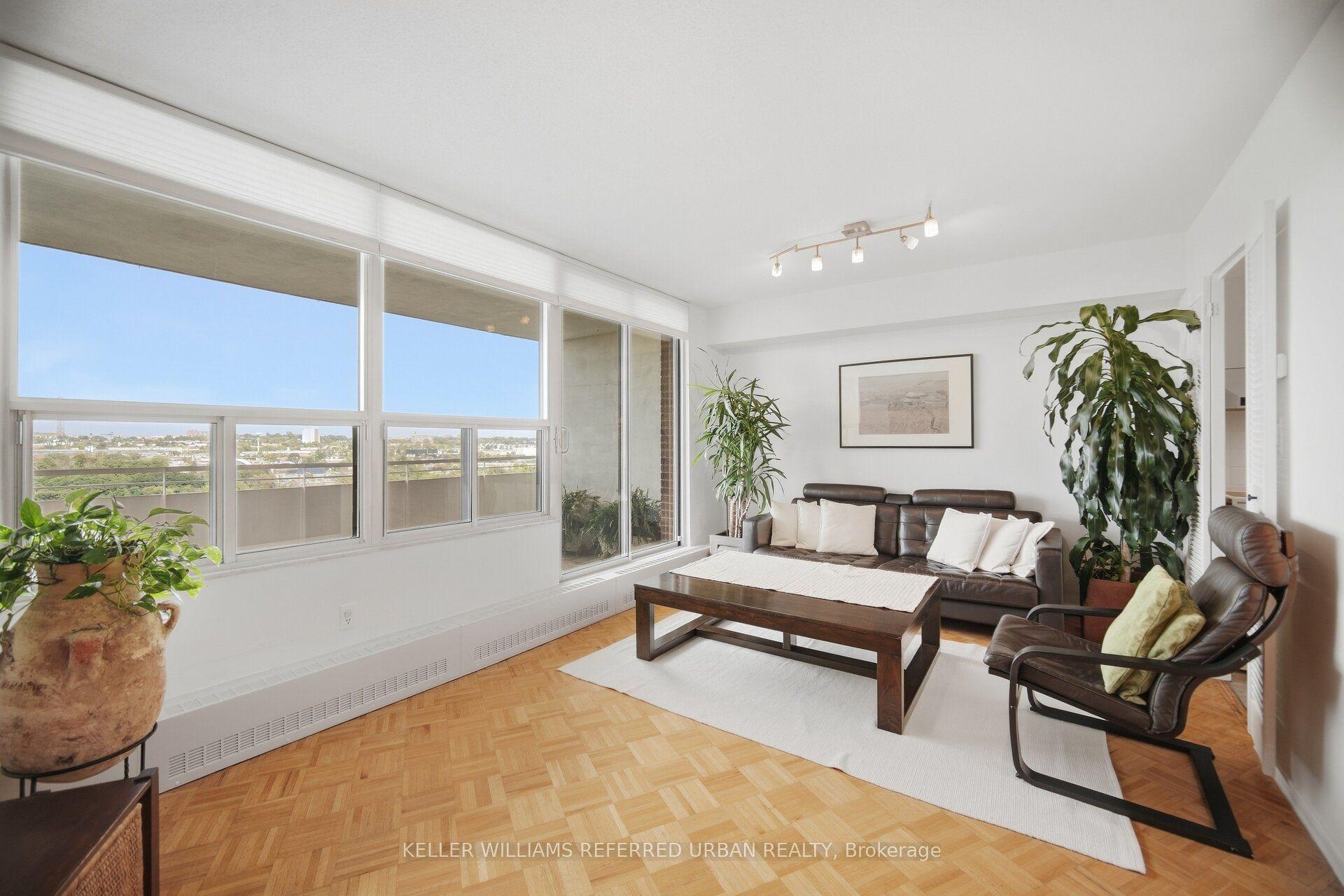 60 Pavane Linkway Way 1416 #1416, Toronto — Condo for sale, photo 1