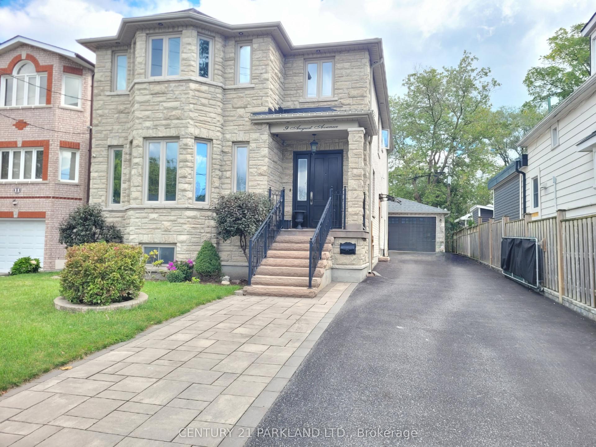 9 August Avenue, Toronto — Detached for lease, photo 1