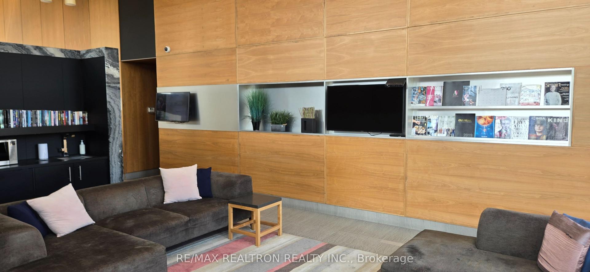 75 The Donway W 103 #103, Toronto — Condo for sale, photo 4