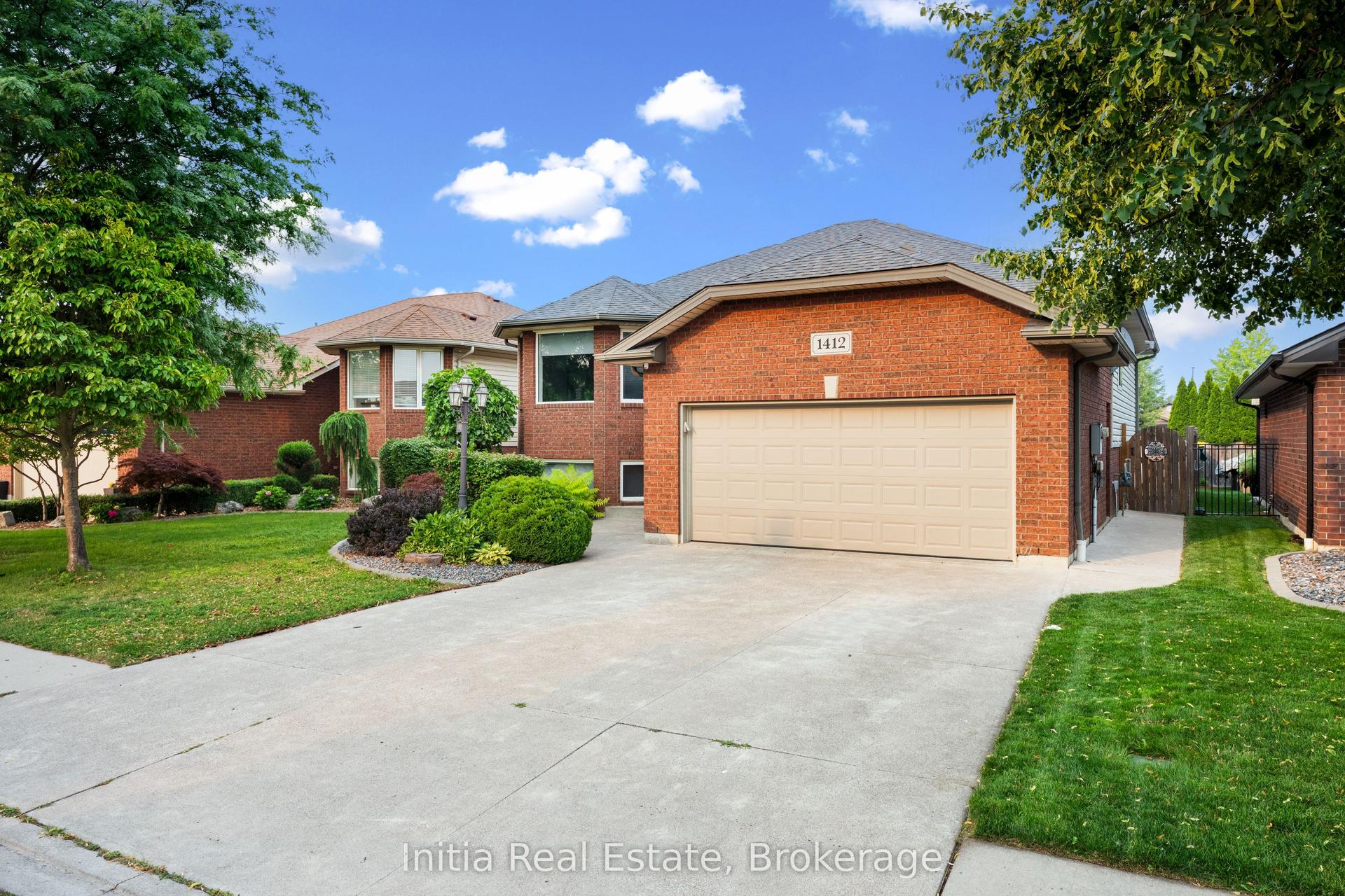 1412 Katella Avenue, Windsor — Detached for sale, photo 1