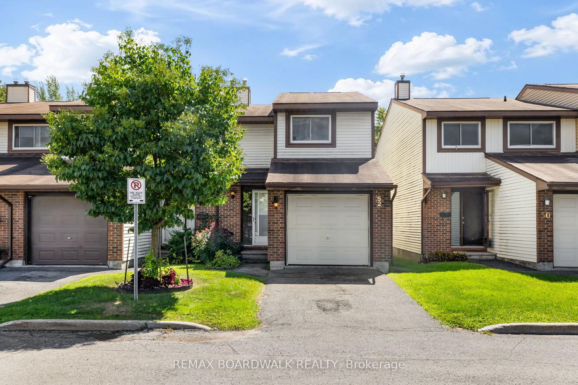 52 Baneberry Crescent, Kanata — Condo Town for sale, photo 1