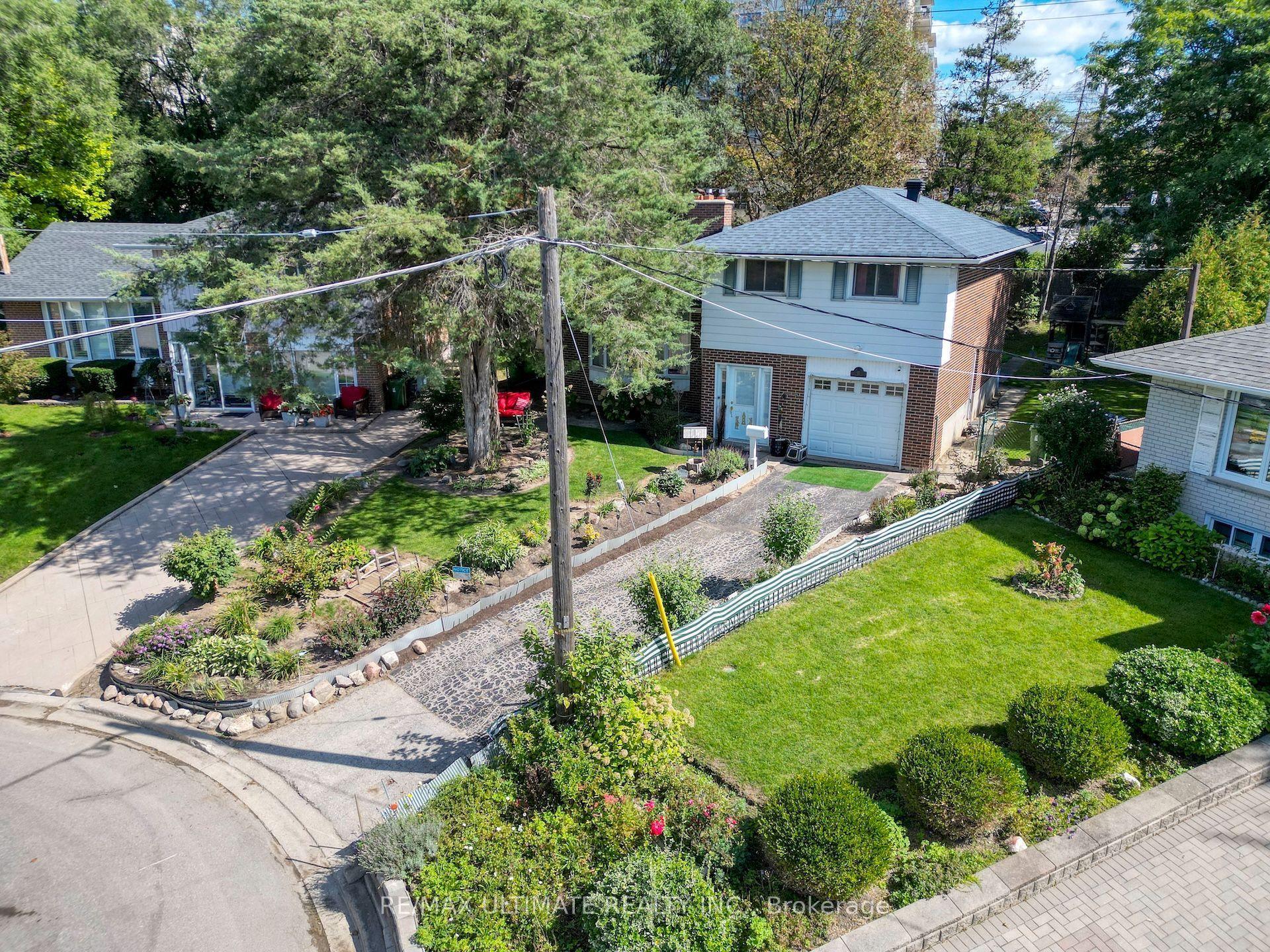 12 Petal Court, Toronto — Detached for sale, photo 1