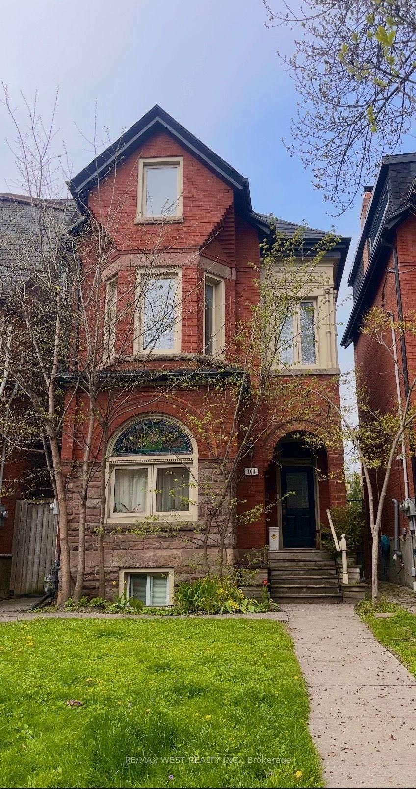 104 Cowan Avenue 3 #3 — photo 1